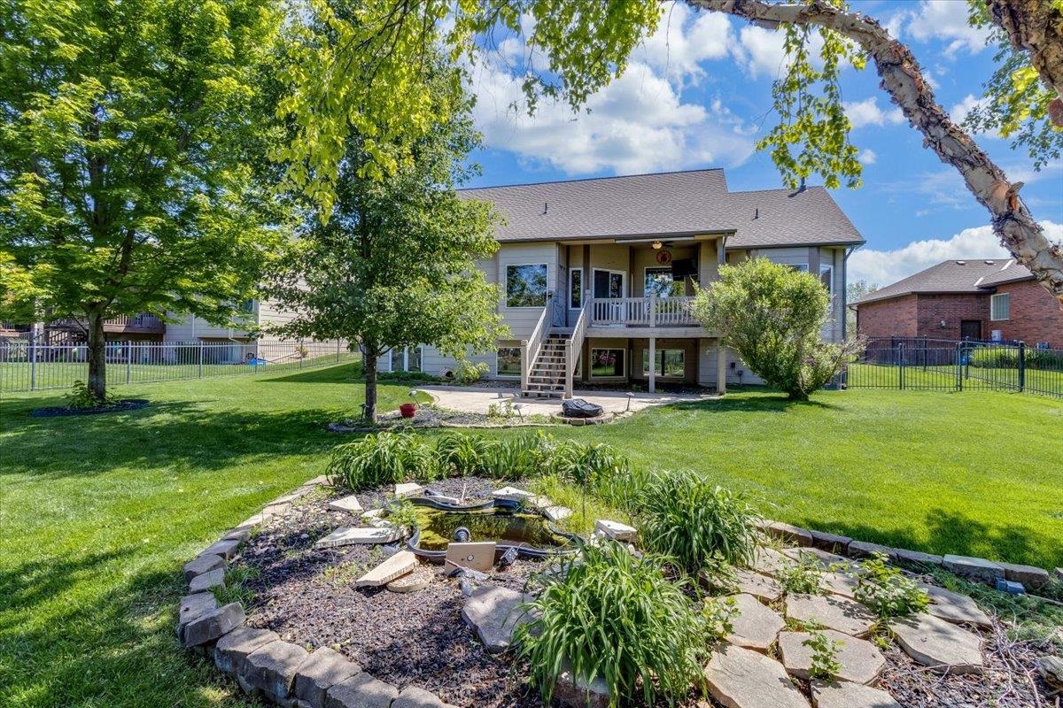 10022 W Westlakes Court Wichita KS 67205-5233