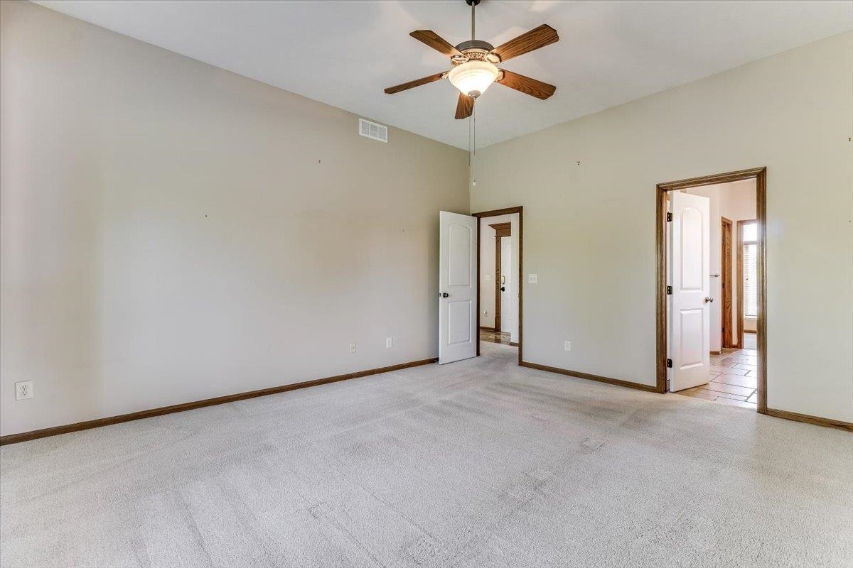10022 W Westlakes Court Wichita KS 67205-5233