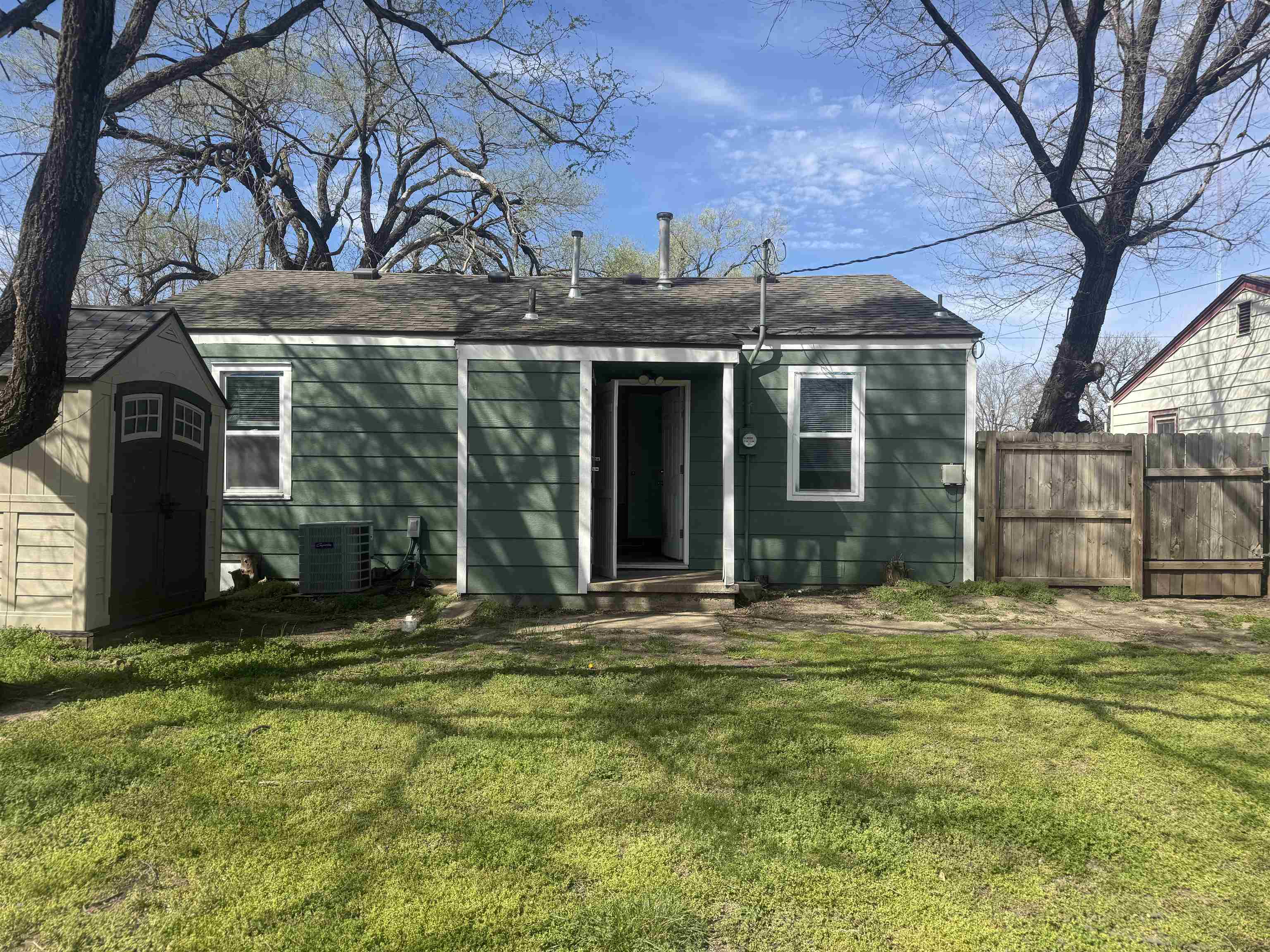 1832 N Minneapolis Street Wichita KS 67214
