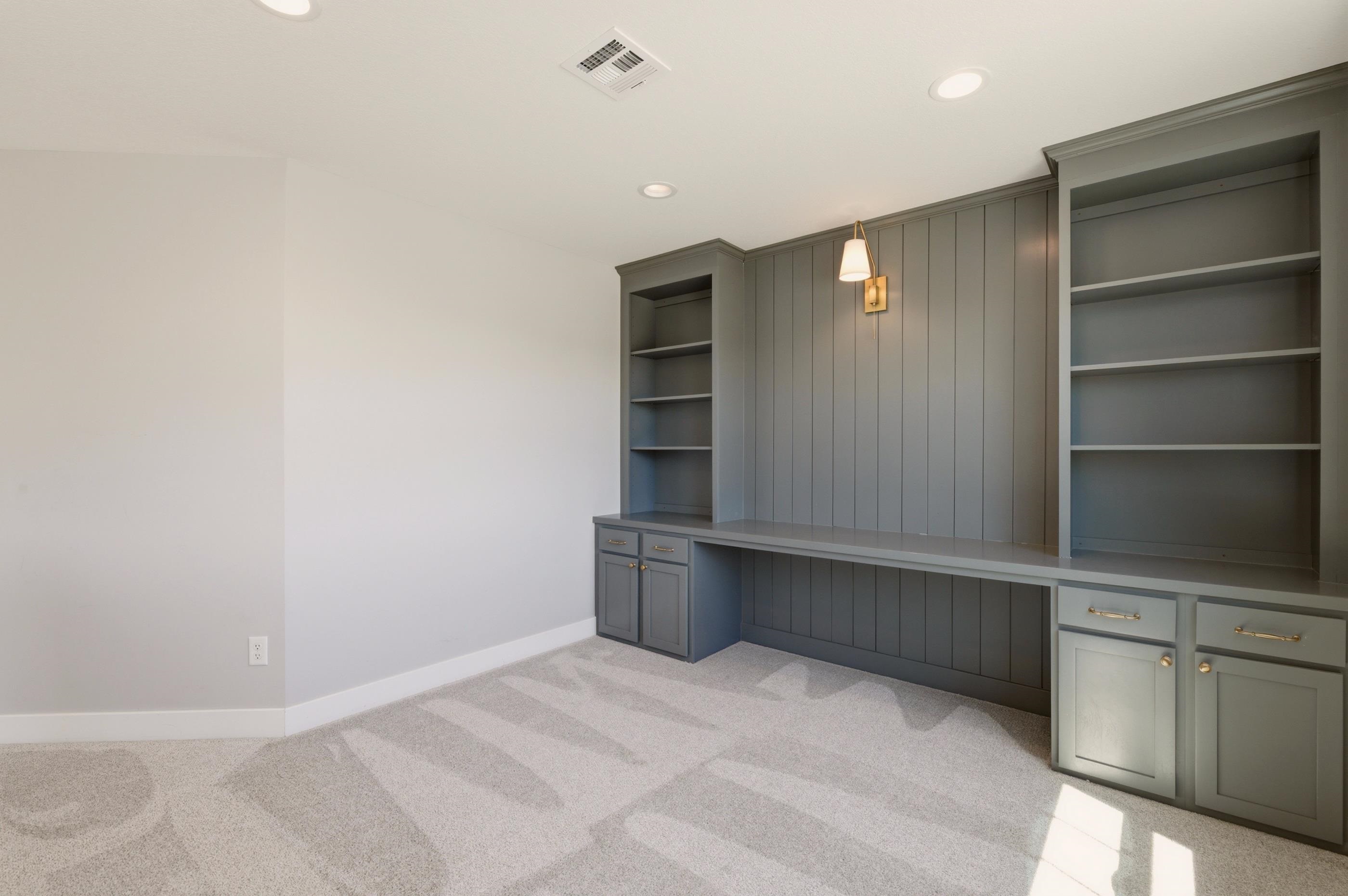 2716 S Prescott Court Wichita KS 67215