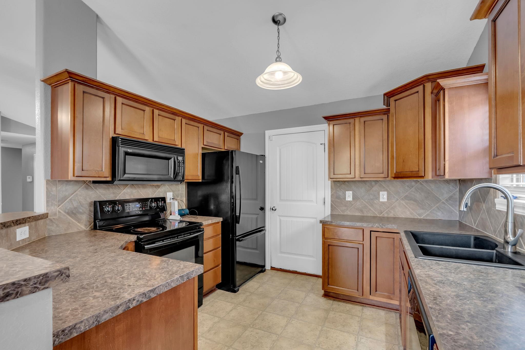 1528 E Prairie Hill Street Park City KS 67219