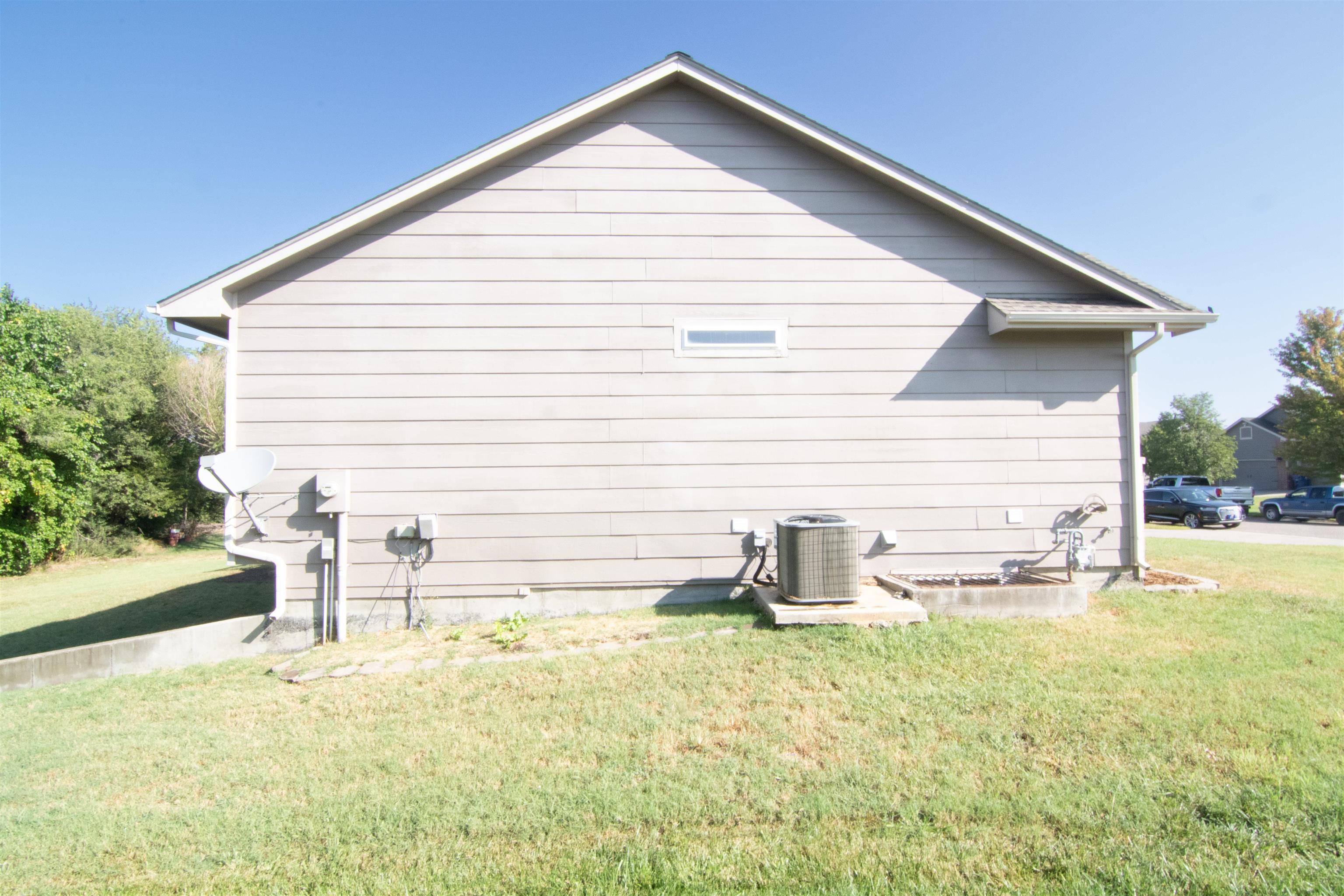 1117 S Bracken Circle Wichita KS 67207