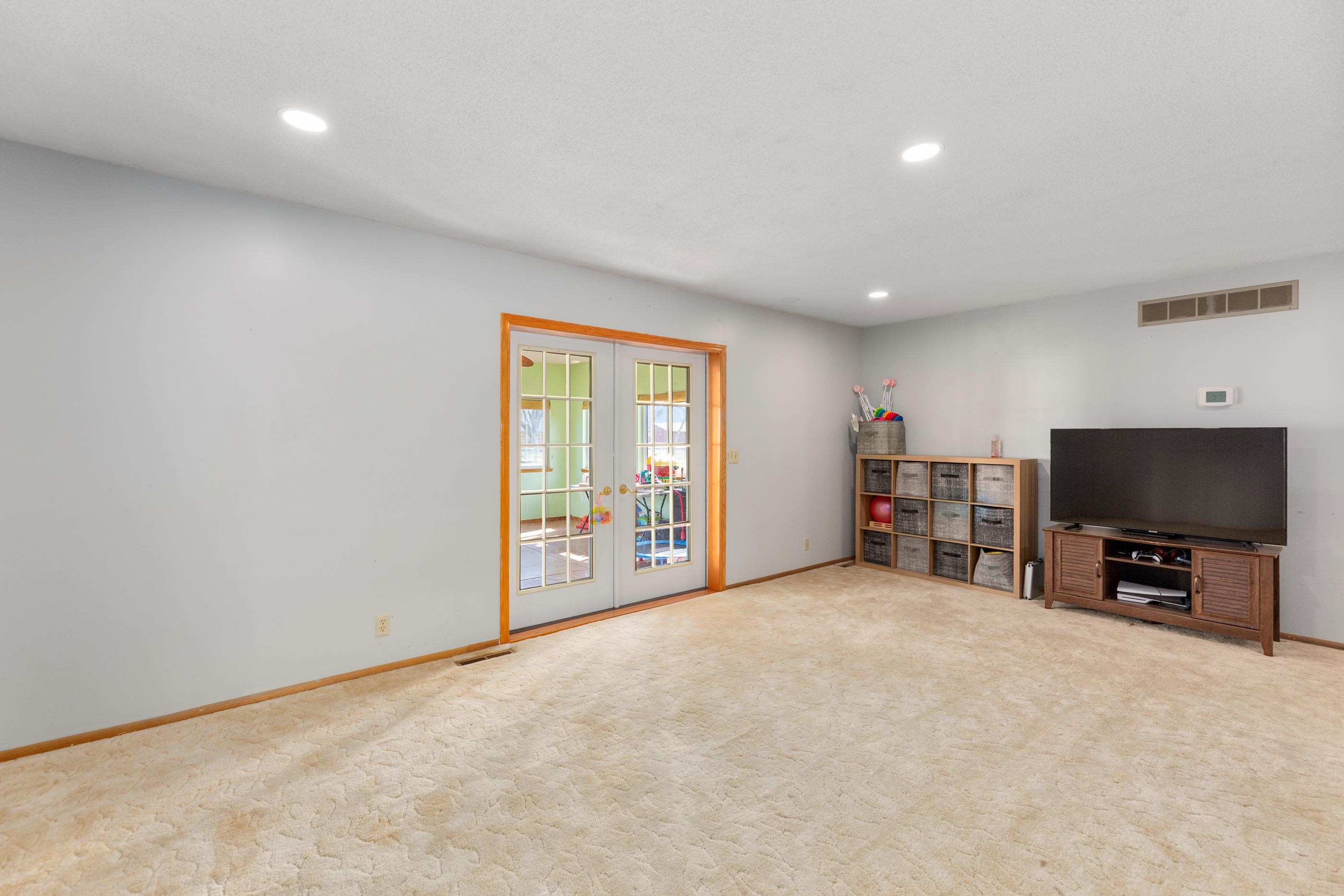 320 S 1st Avenue Clearwater KS 67026