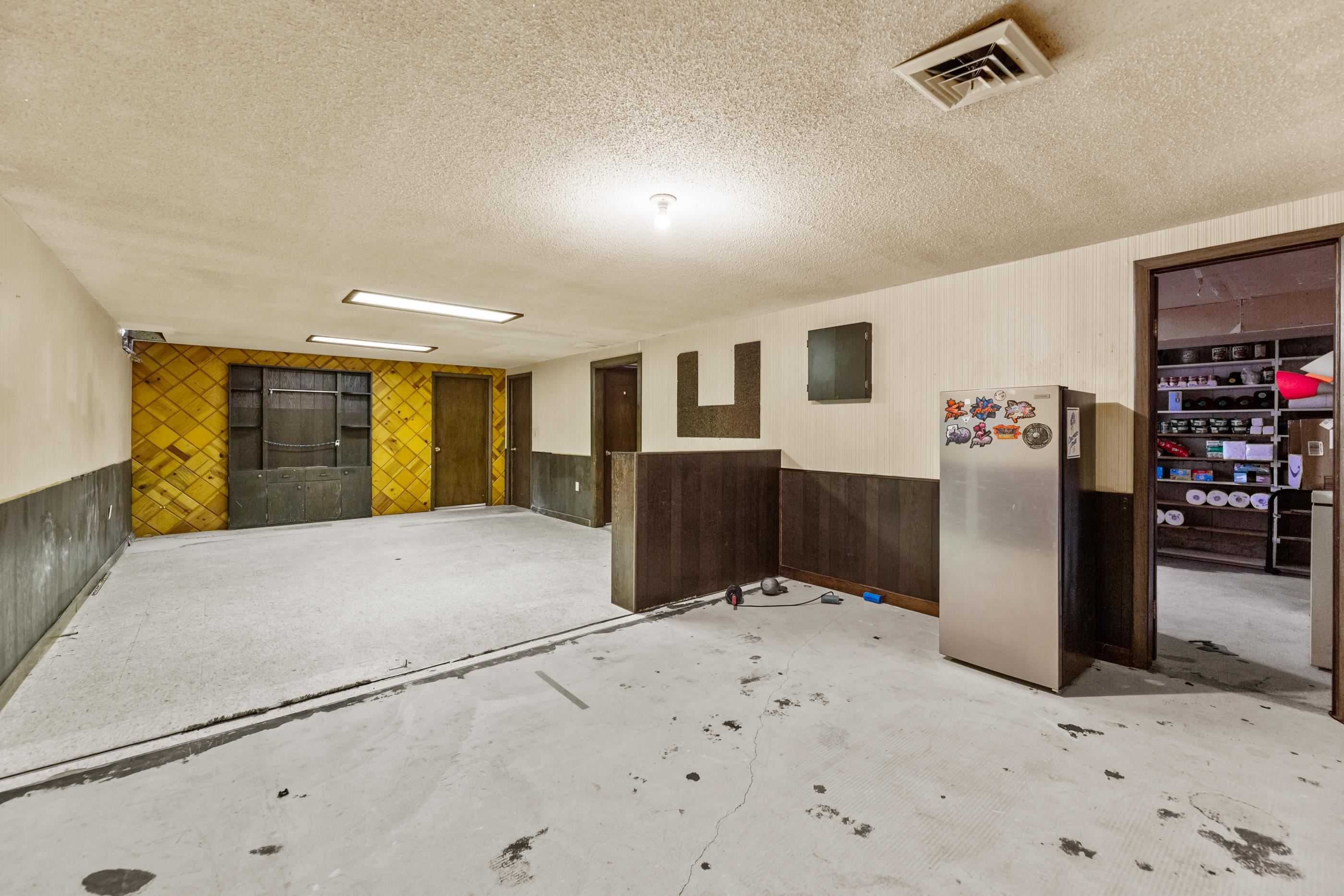 320 S 1st Avenue Clearwater KS 67026