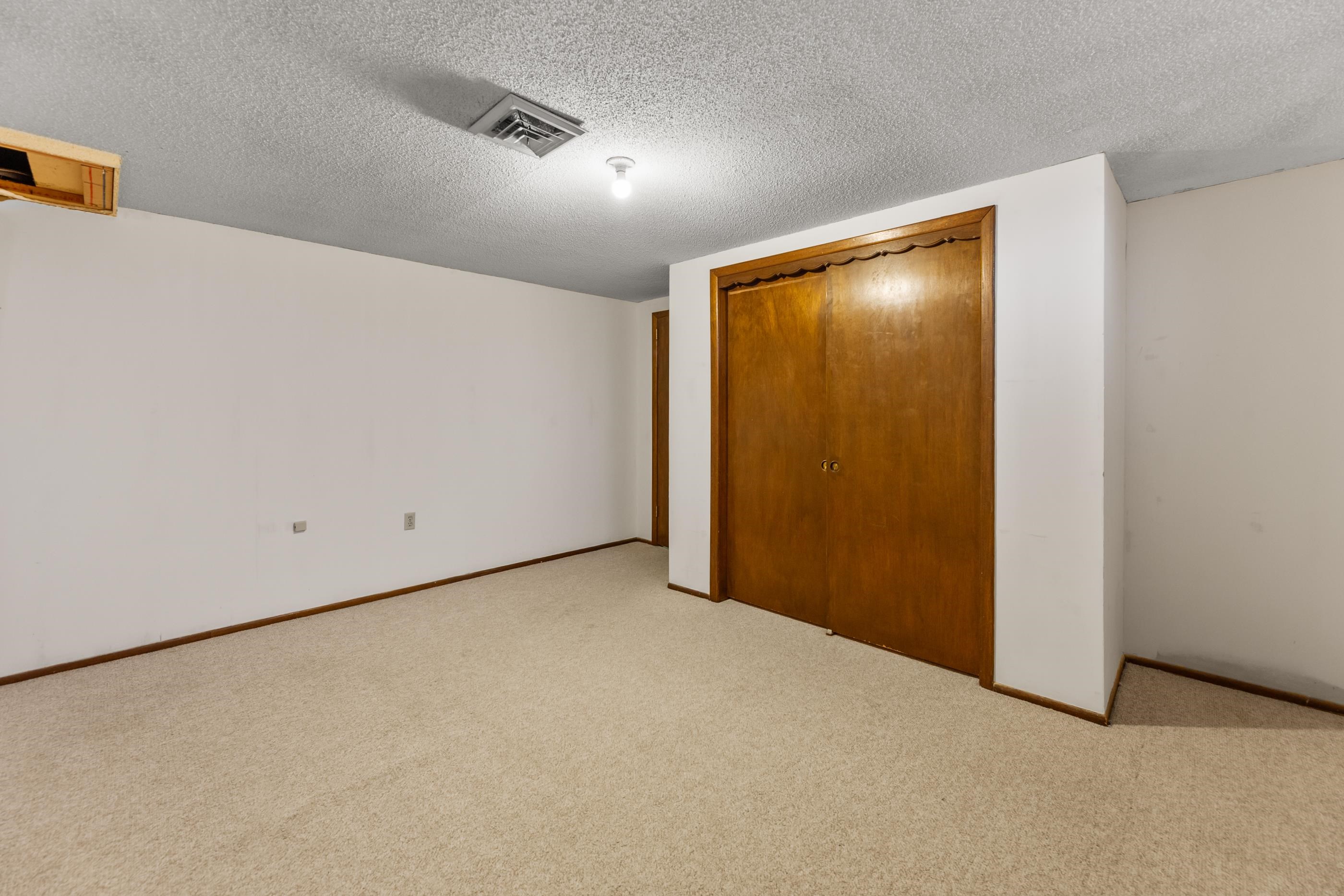 320 S 1st Avenue Clearwater KS 67026