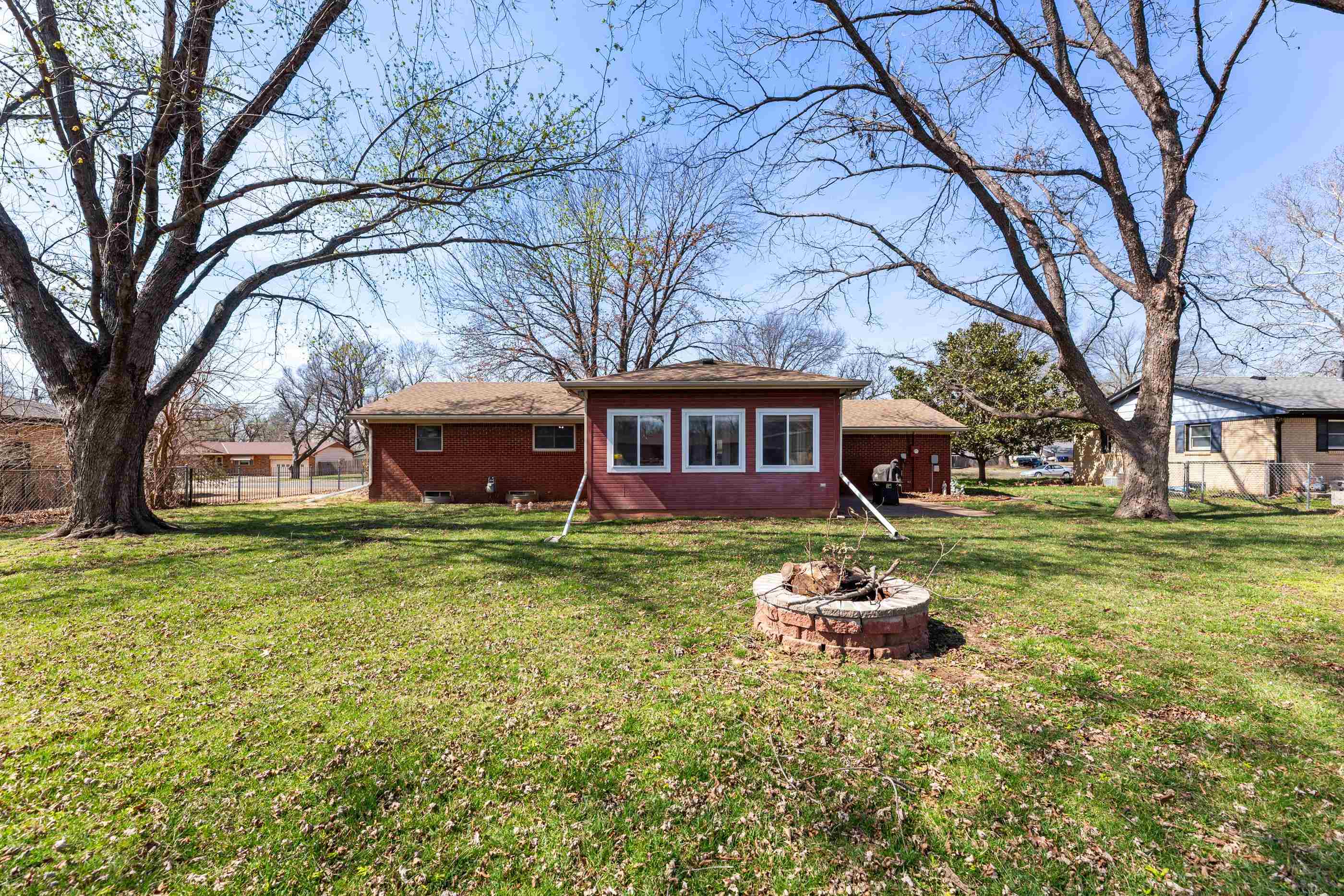 320 S 1st Avenue Clearwater KS 67026