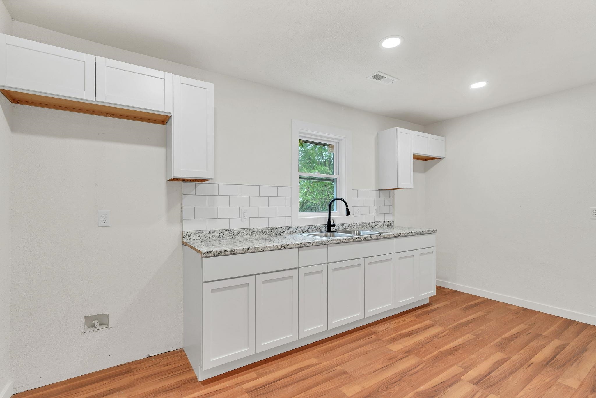 2612 N Green Wichita KS 67219