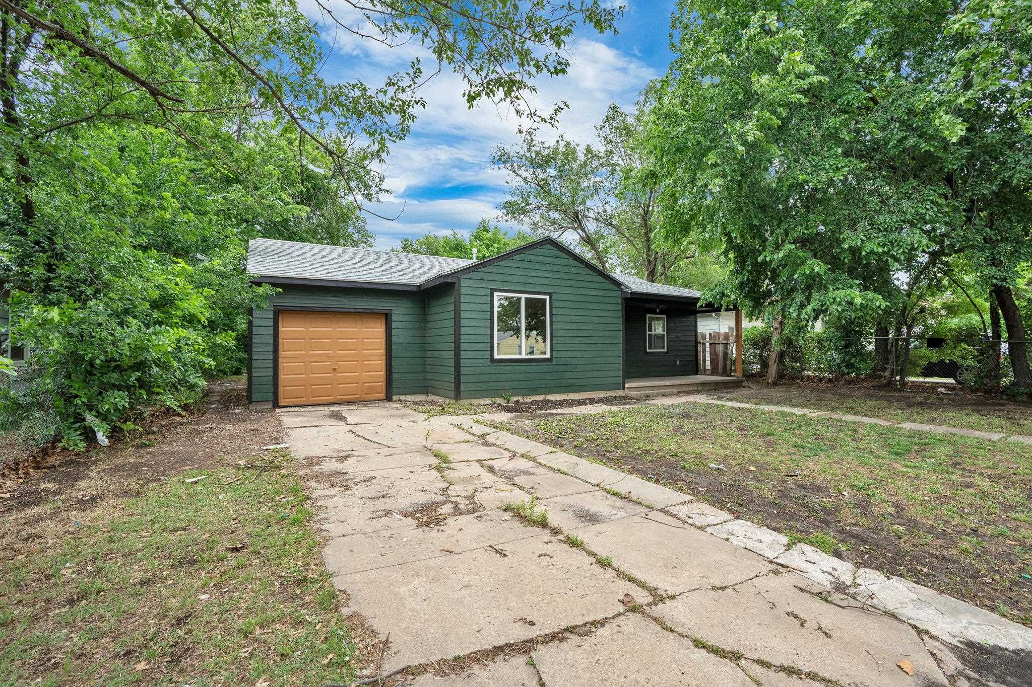 2612 N Green Wichita KS 67219