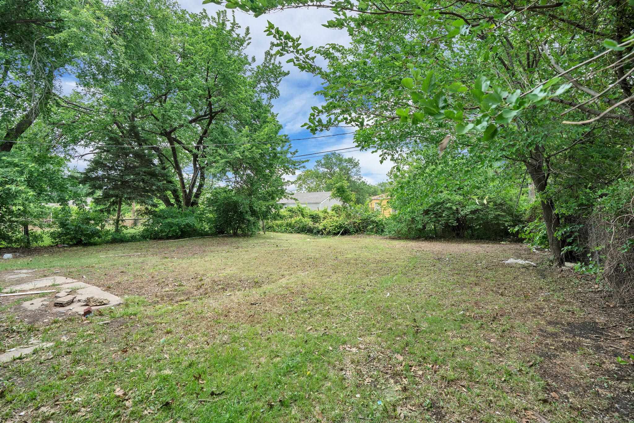2612 N Green Wichita KS 67219