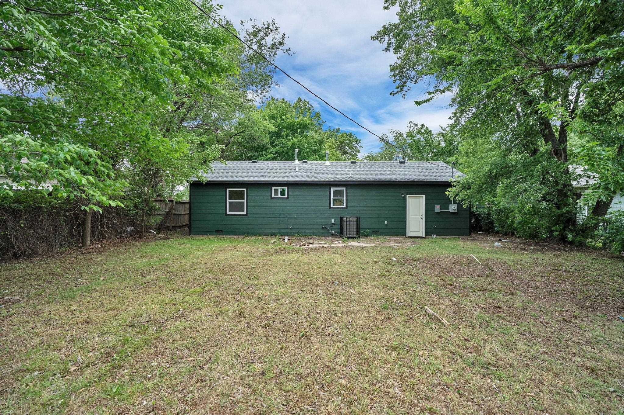 2612 N Green Wichita KS 67219