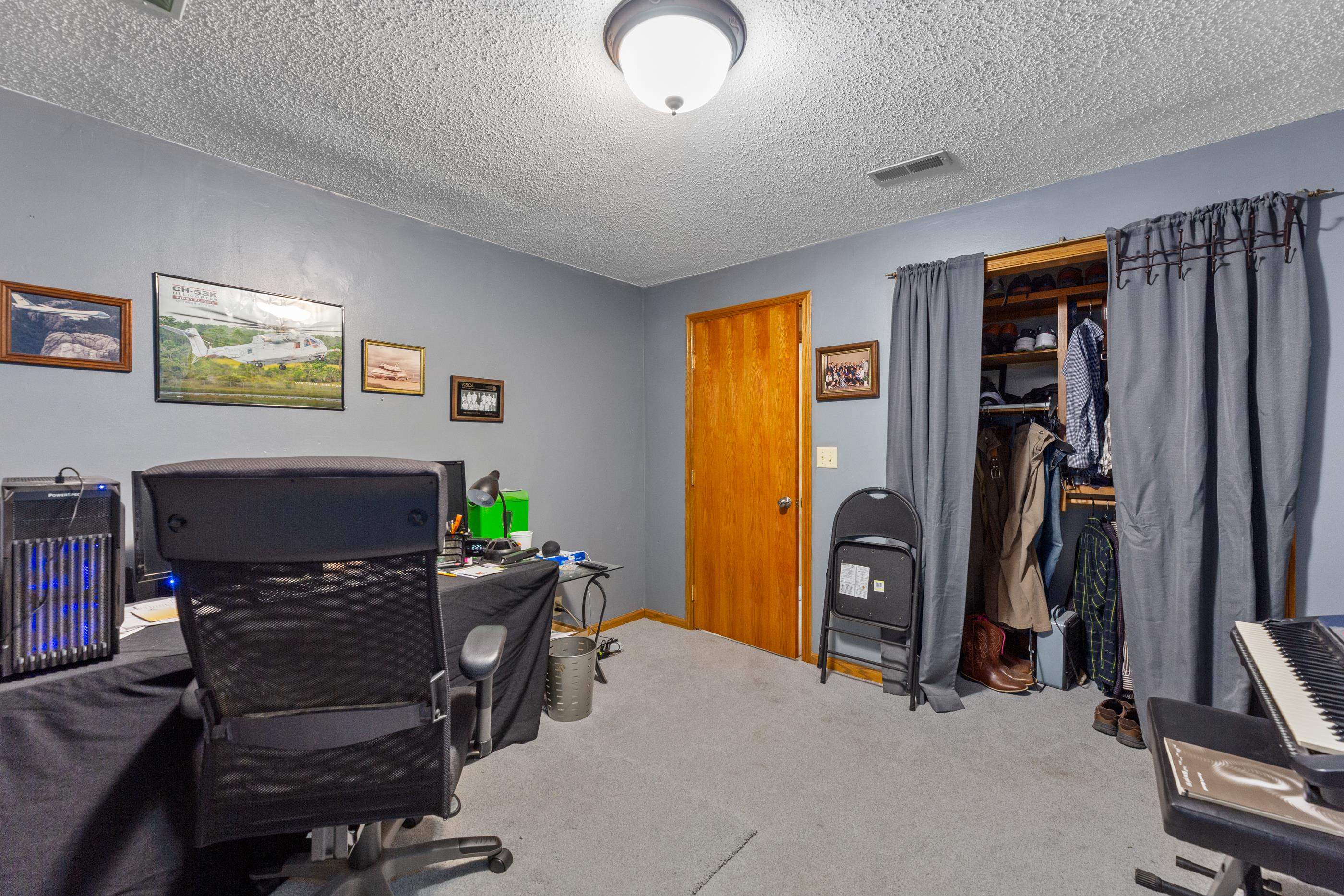 204 S Crosswood Lane Derby KS 67037