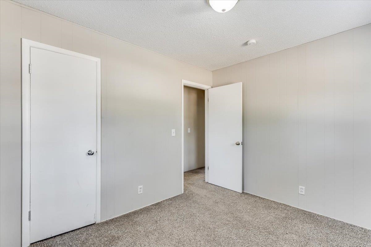 2203 W Lotus Wichita KS 67213