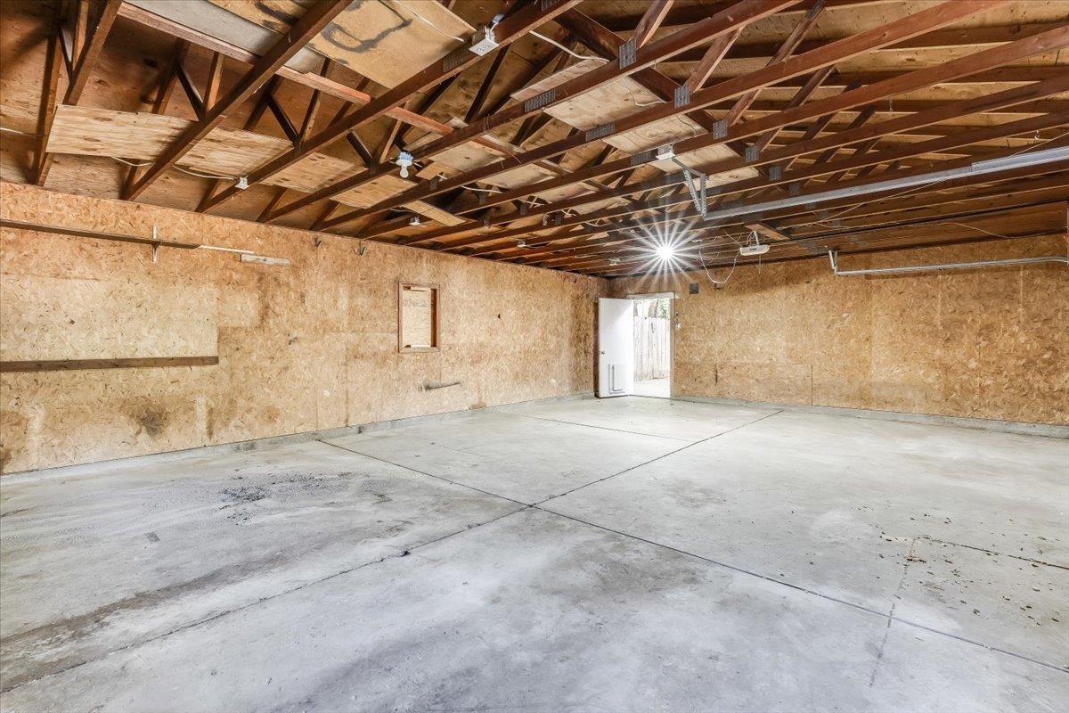 2203 W Lotus Wichita KS 67213