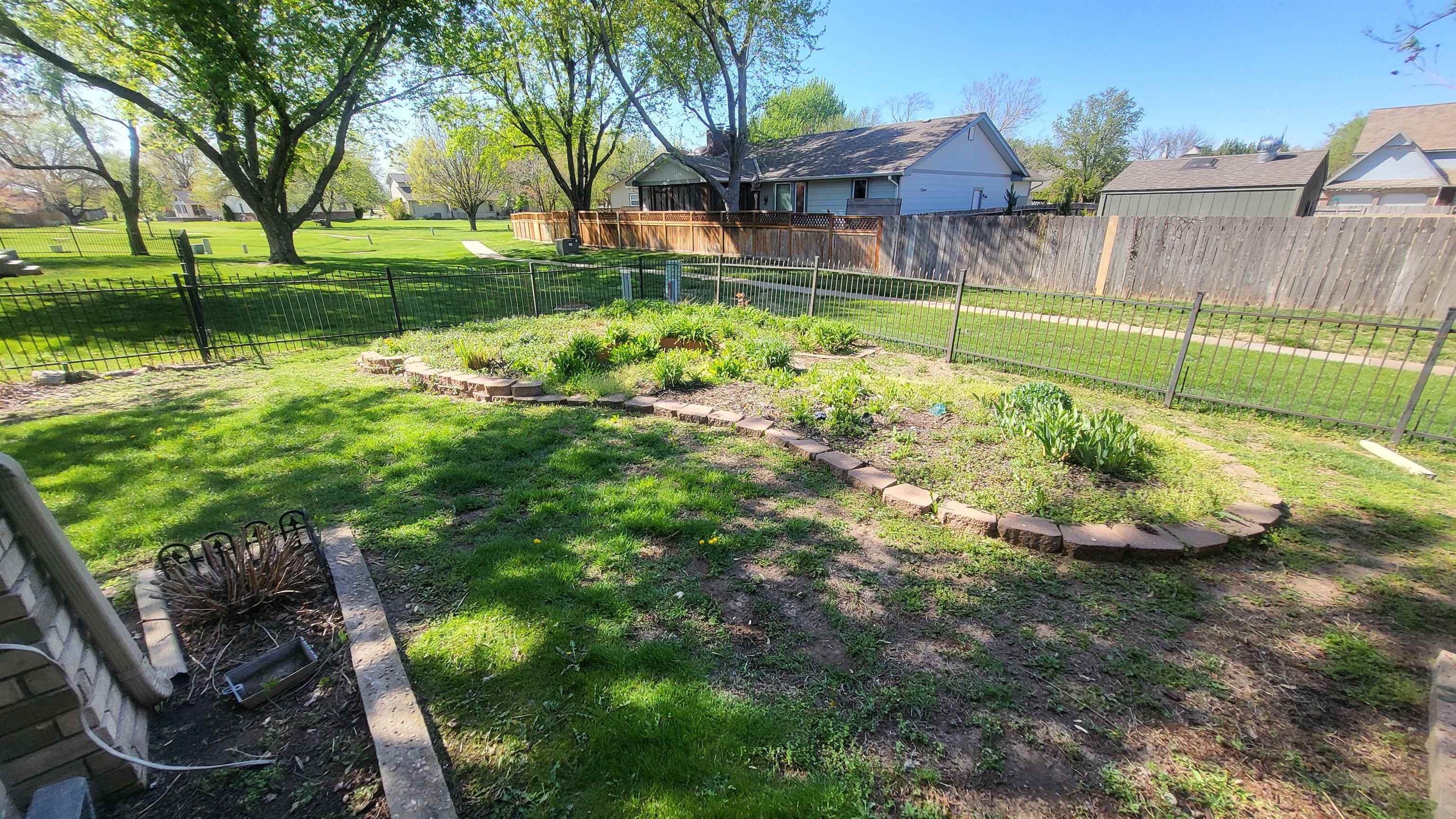 1625 N Amarado Wichita KS 67212