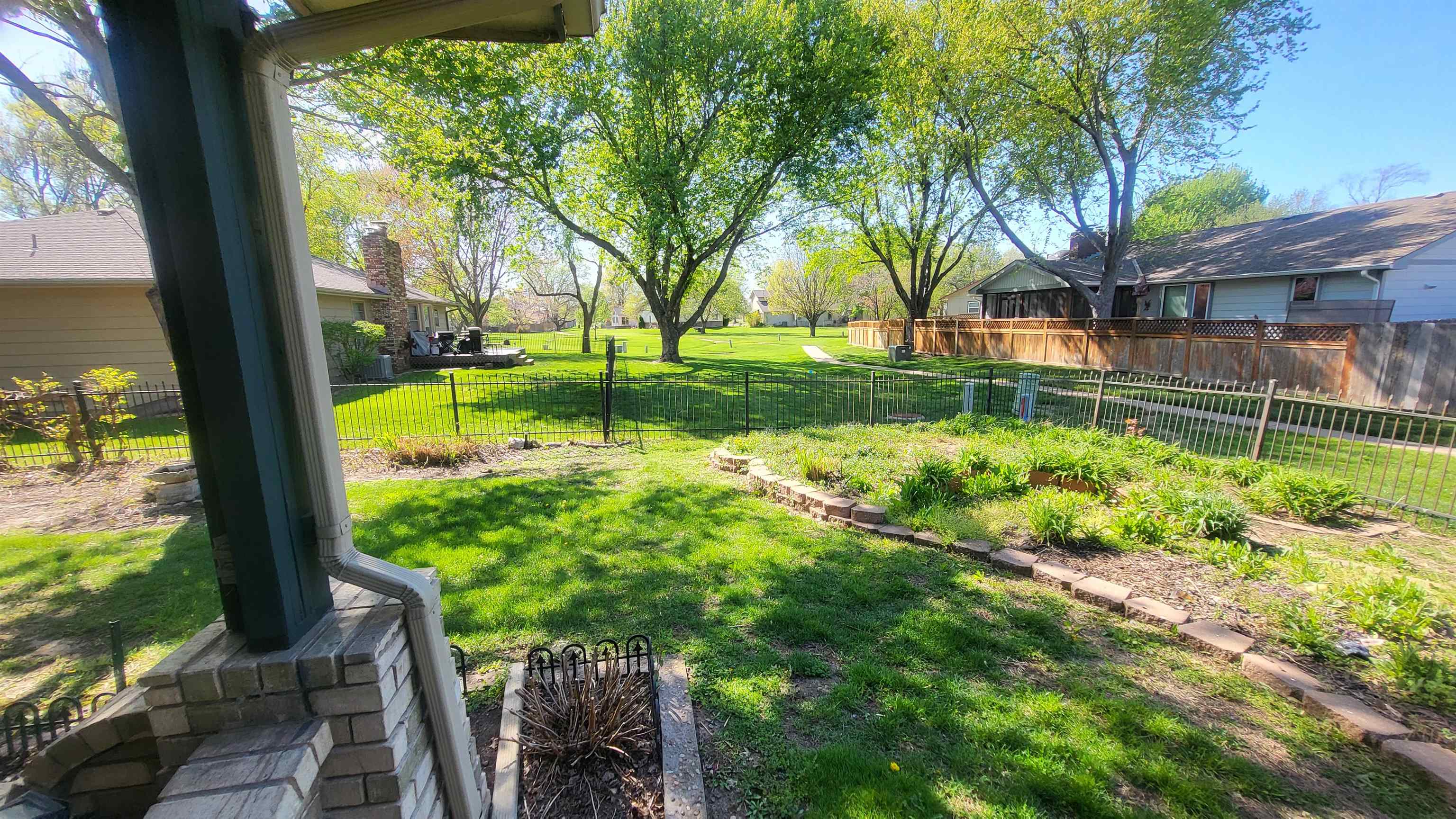 1625 N Amarado Wichita KS 67212