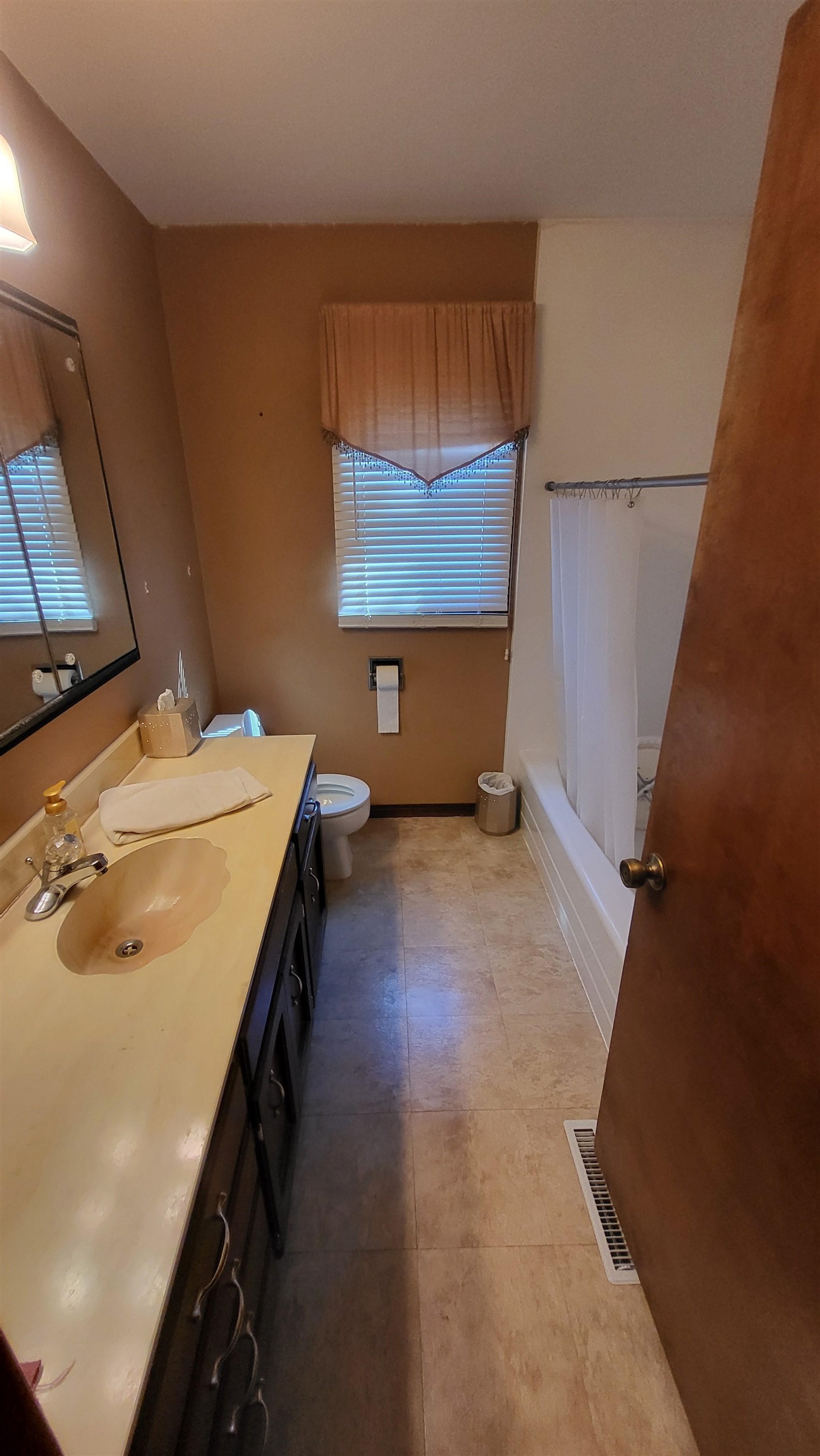 1625 N Amarado Wichita KS 67212