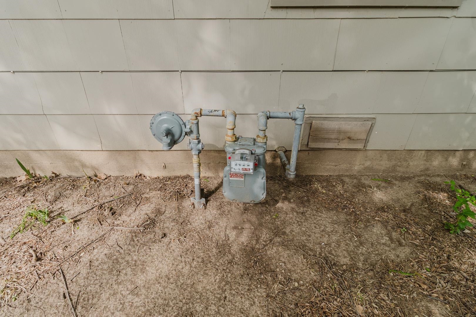 5811 E Skinner Wichita KS 67218
