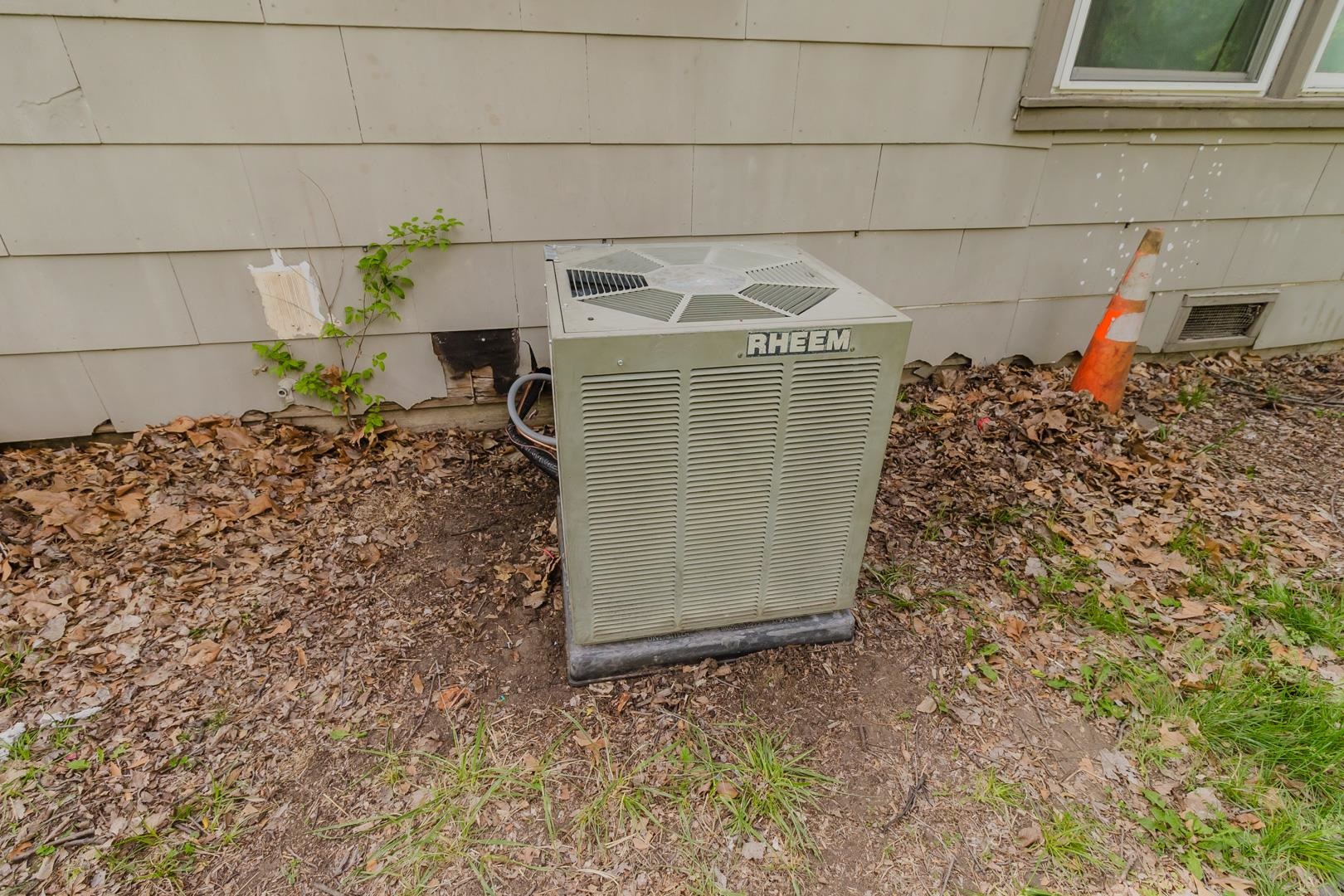 5811 E Skinner Wichita KS 67218