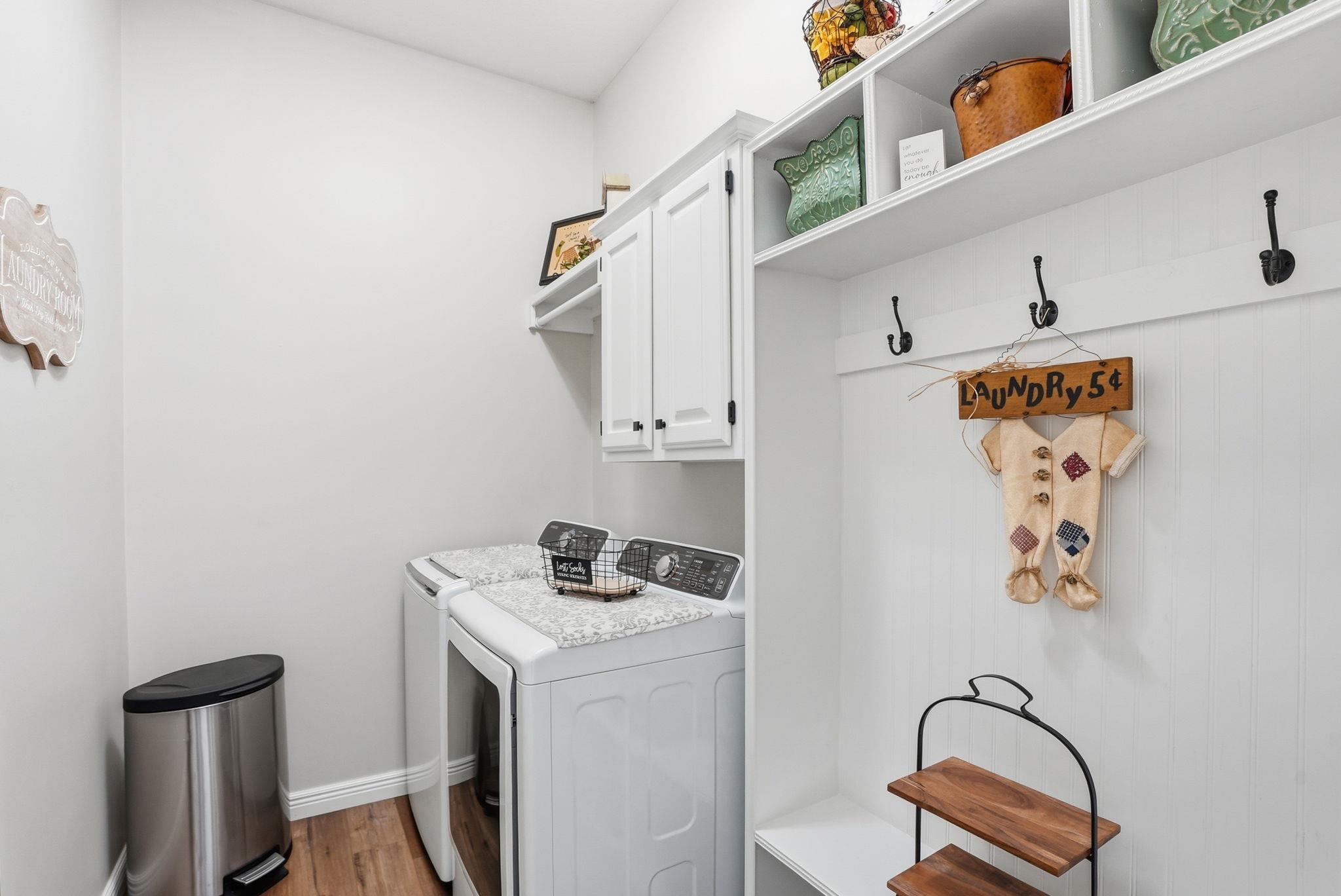 1230 S Threewood Wichita KS 67235