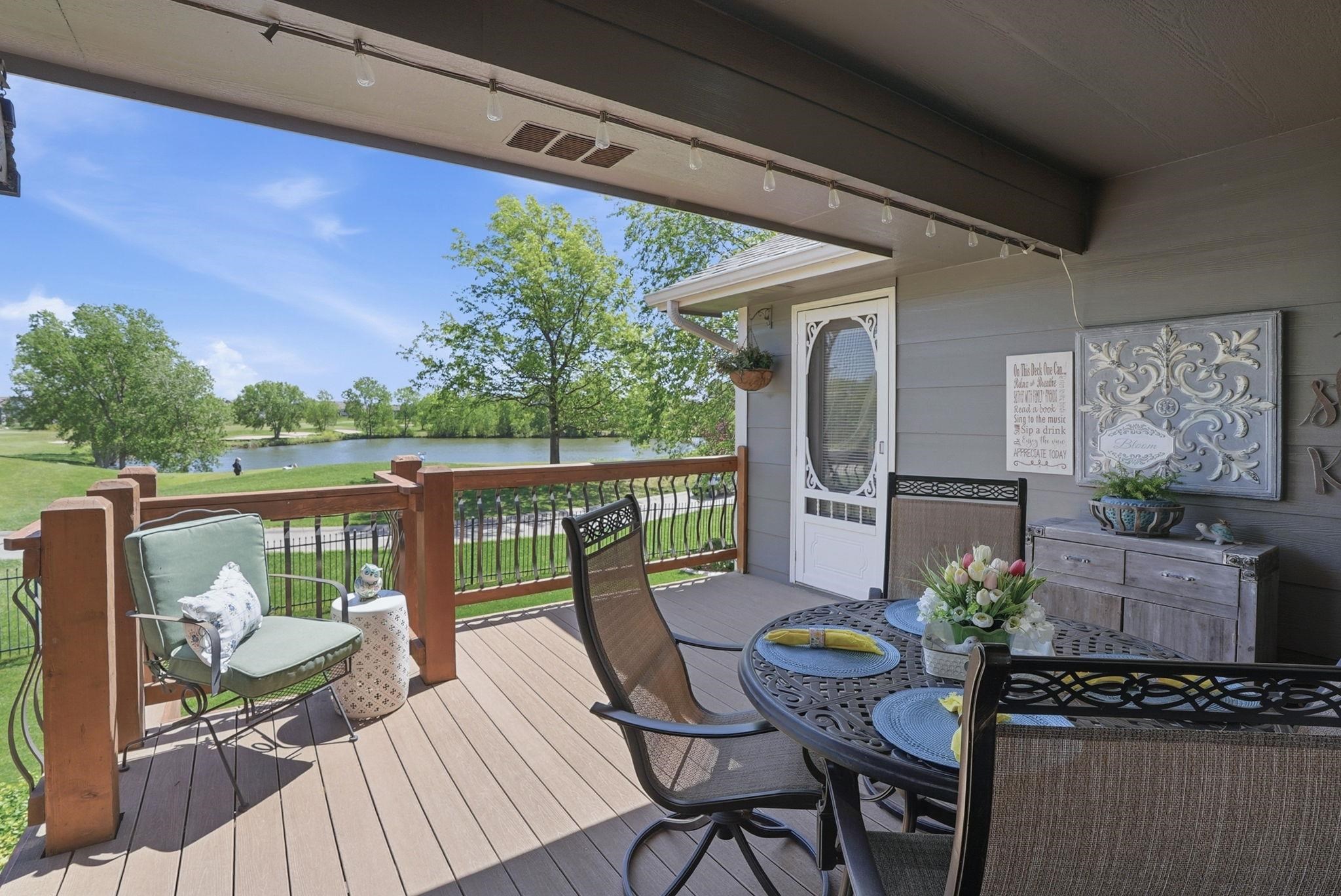 1230 S Threewood Wichita KS 67235