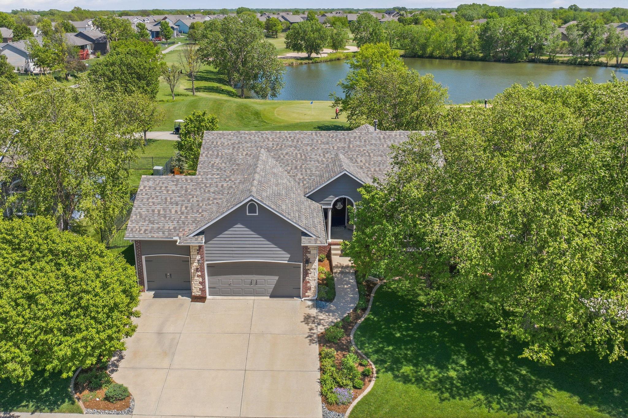 1230 S Threewood Wichita KS 67235