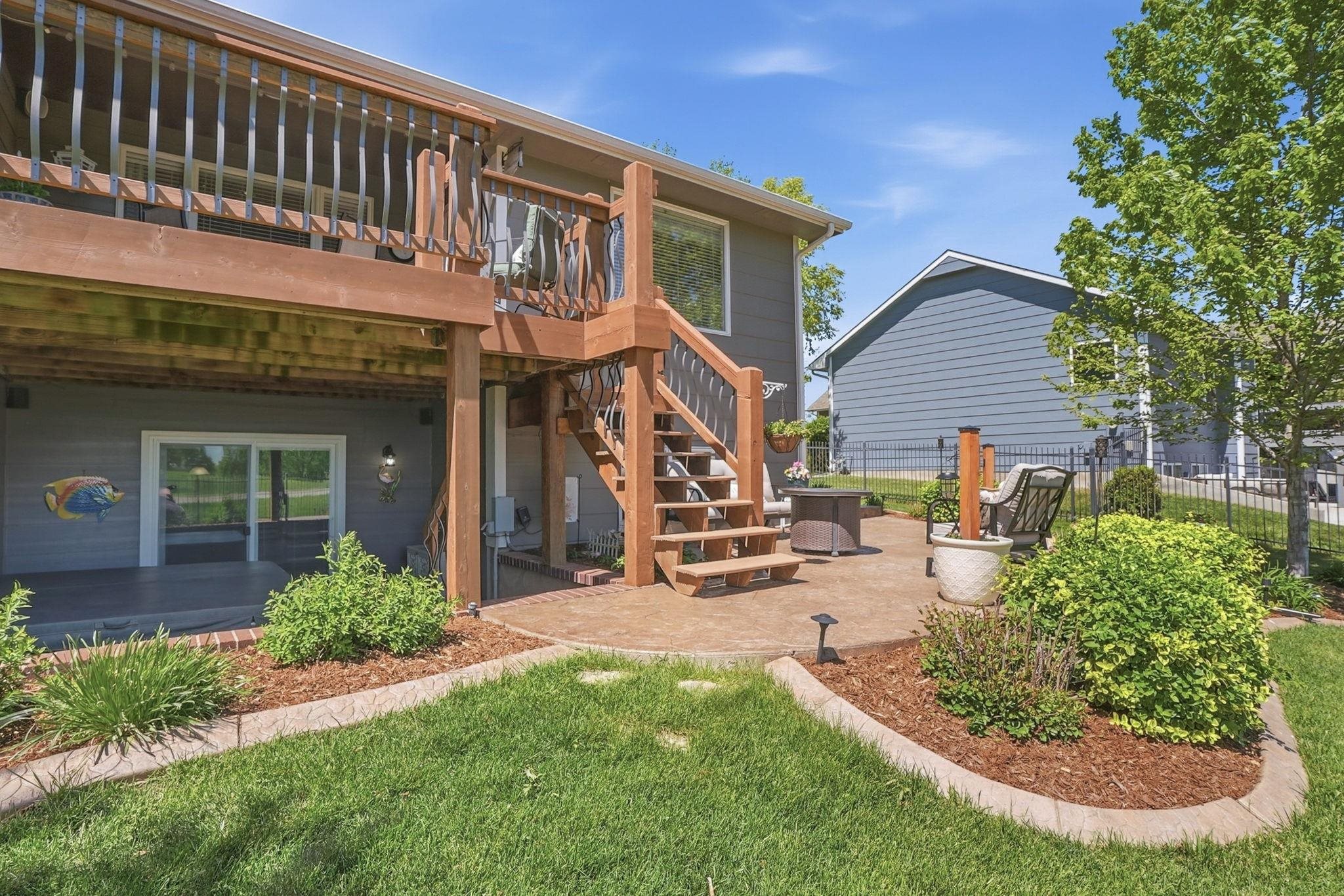 1230 S Threewood Wichita KS 67235