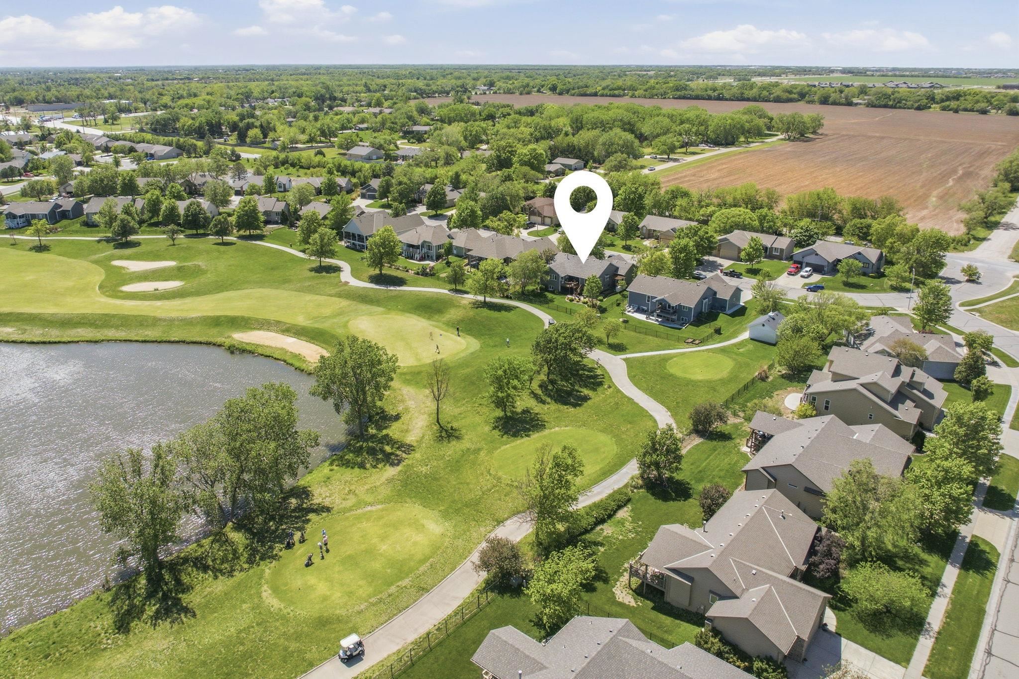 1230 S Threewood Wichita KS 67235