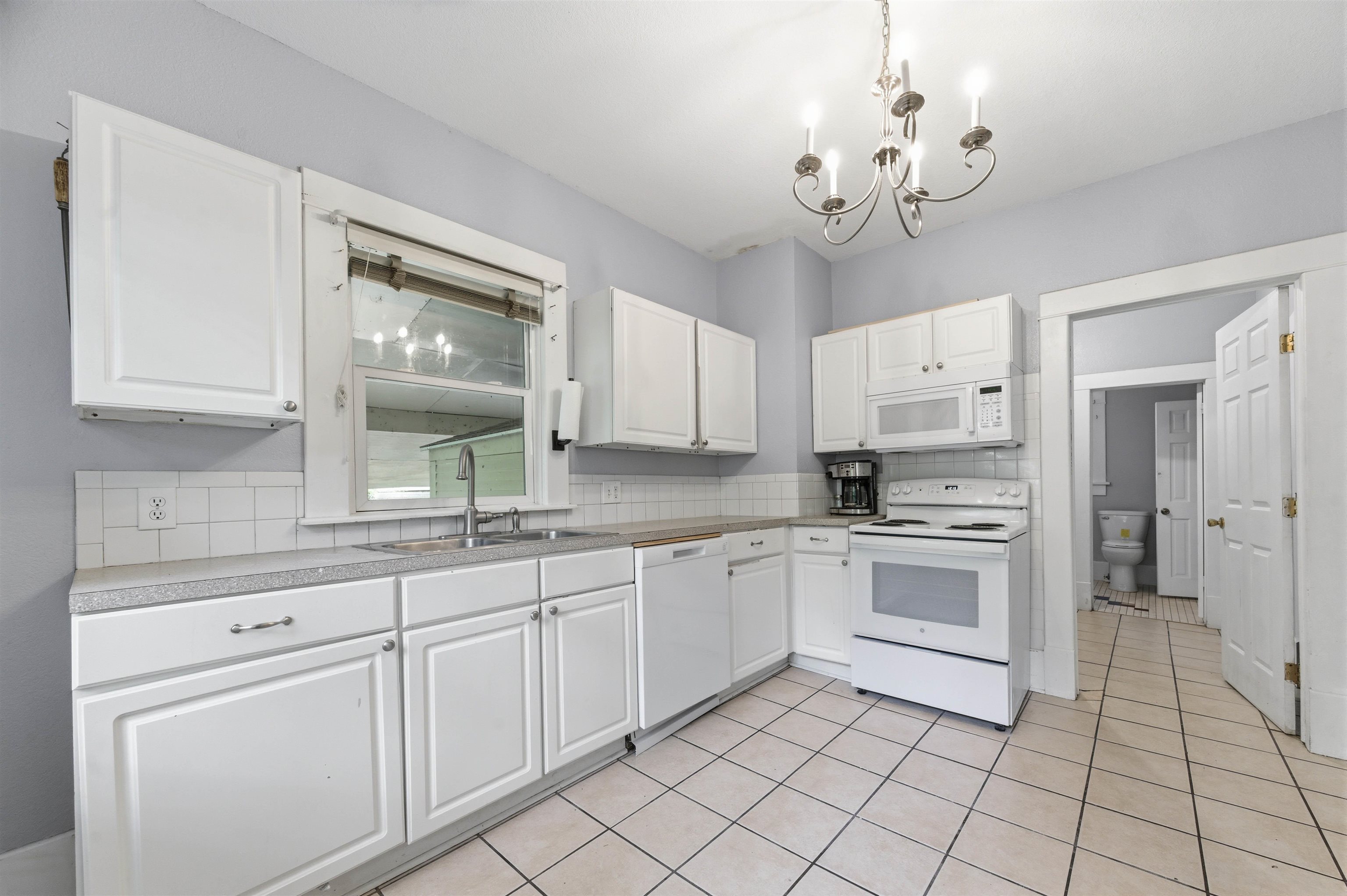 1631 N Fairview Wichita KS 67203