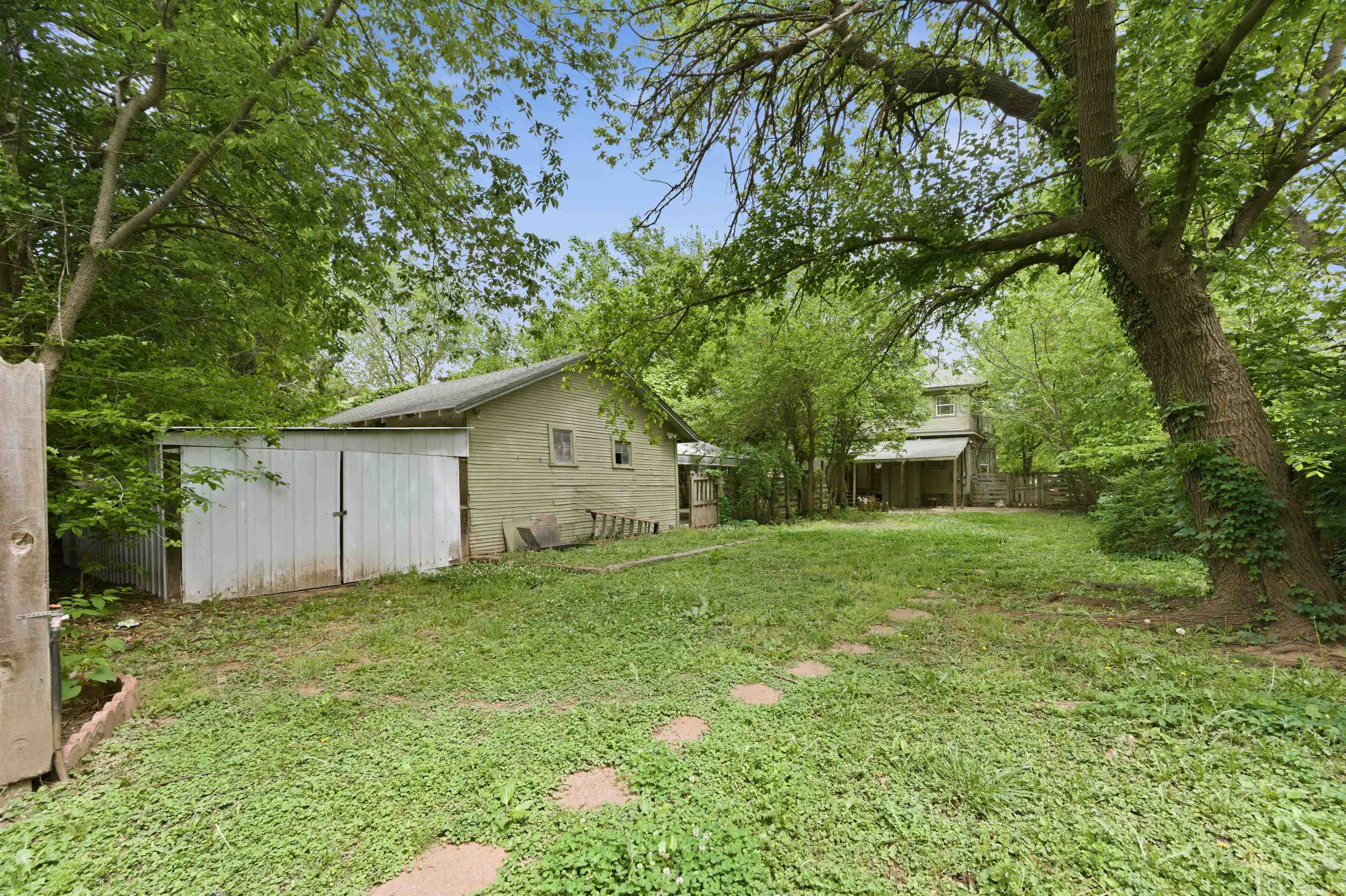 1631 N Fairview Wichita KS 67203