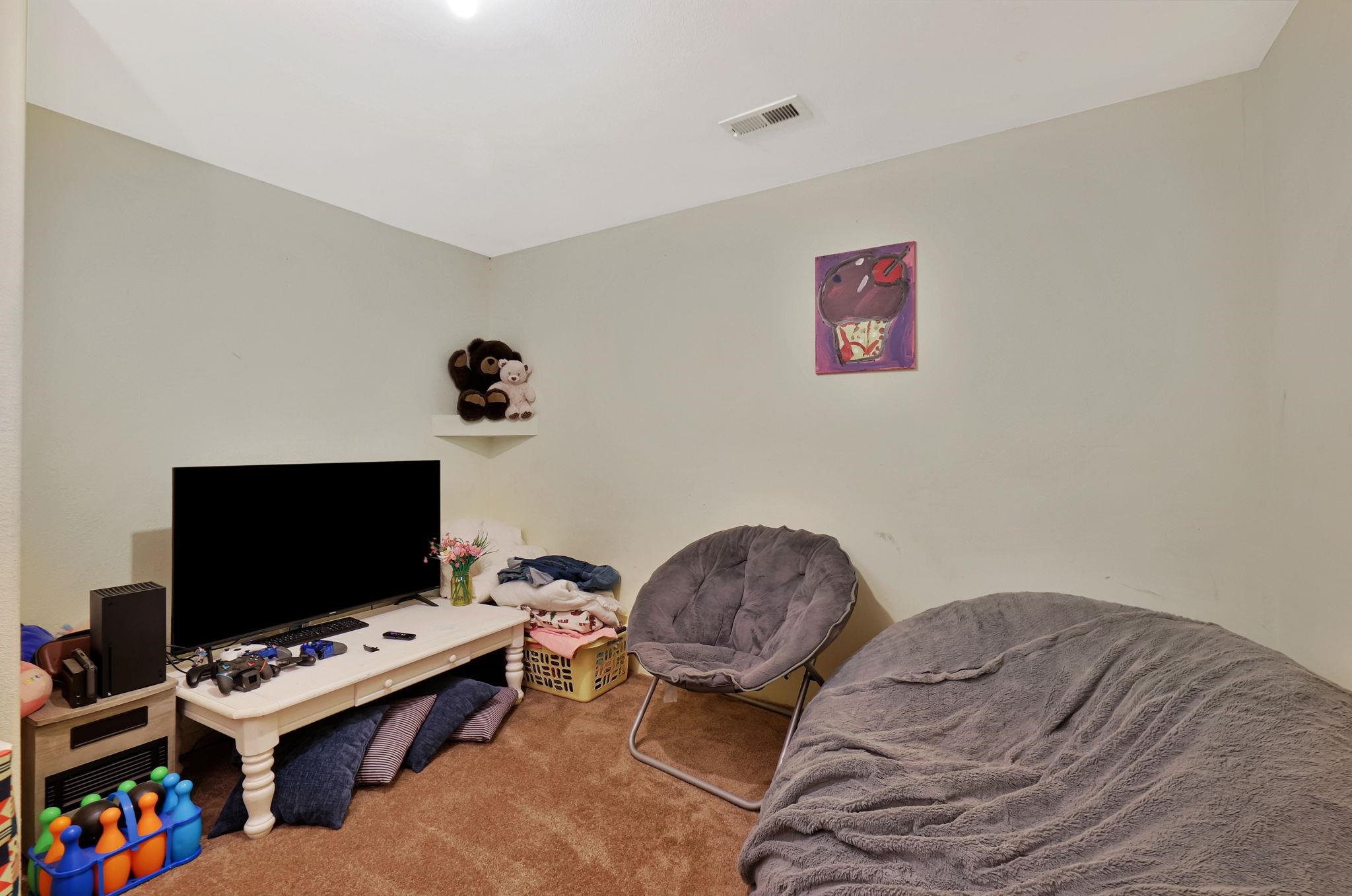 1918 N Pineview Drive Andover KS 67002