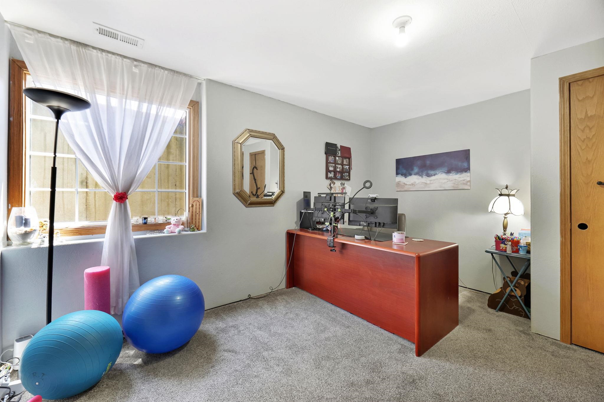 1918 N Pineview Drive Andover KS 67002