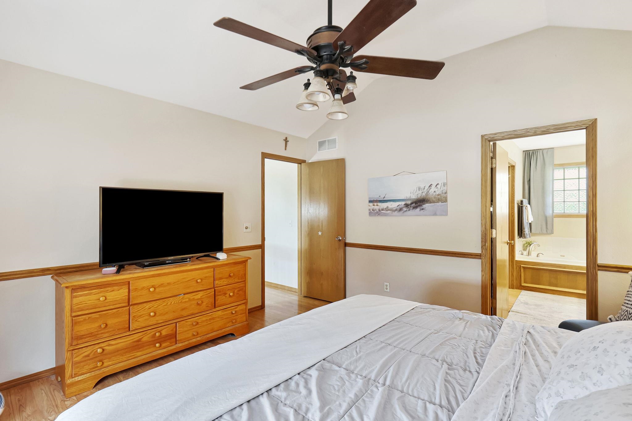 1918 N Pineview Drive Andover KS 67002