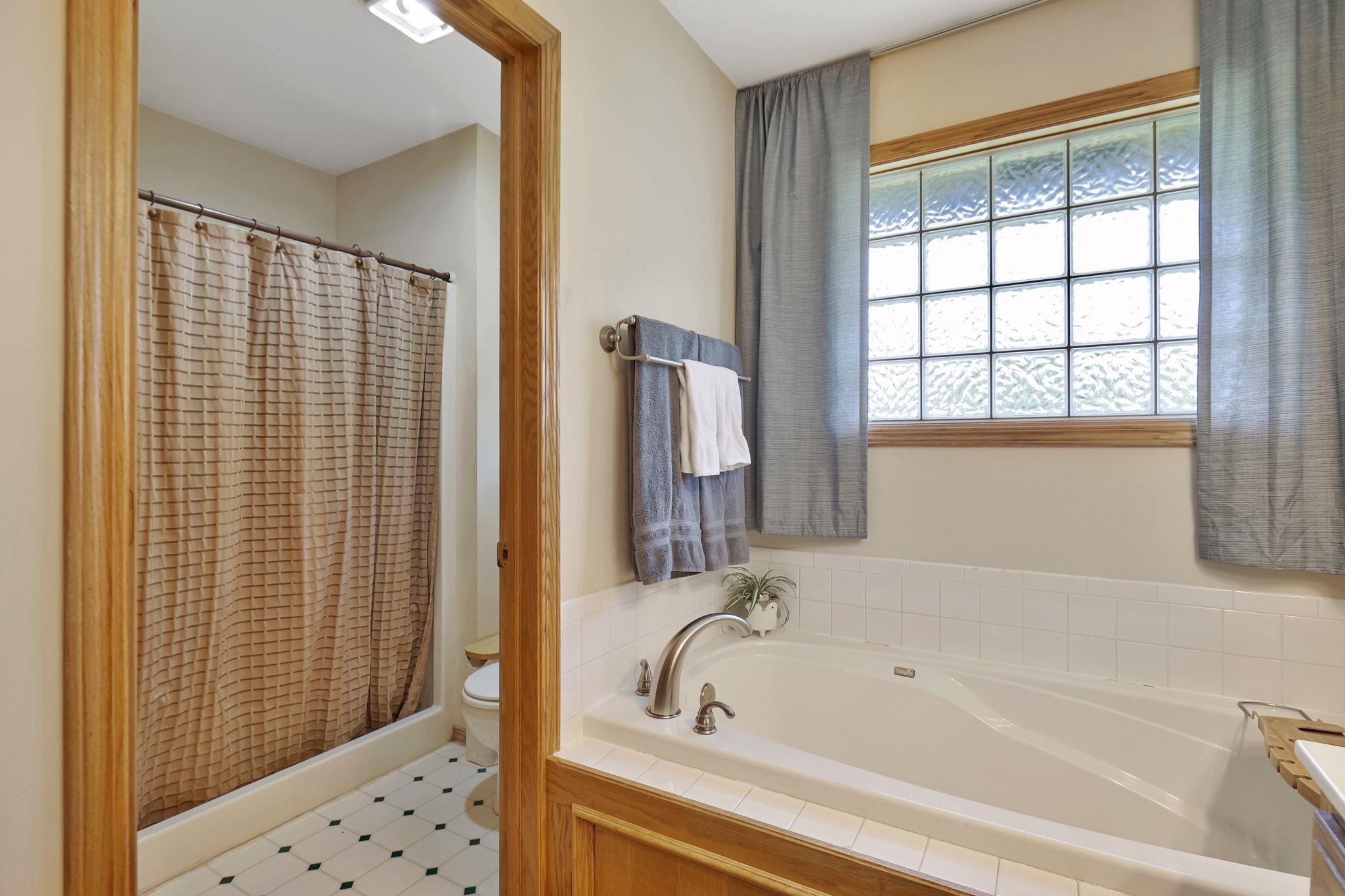 1918 N Pineview Drive Andover KS 67002