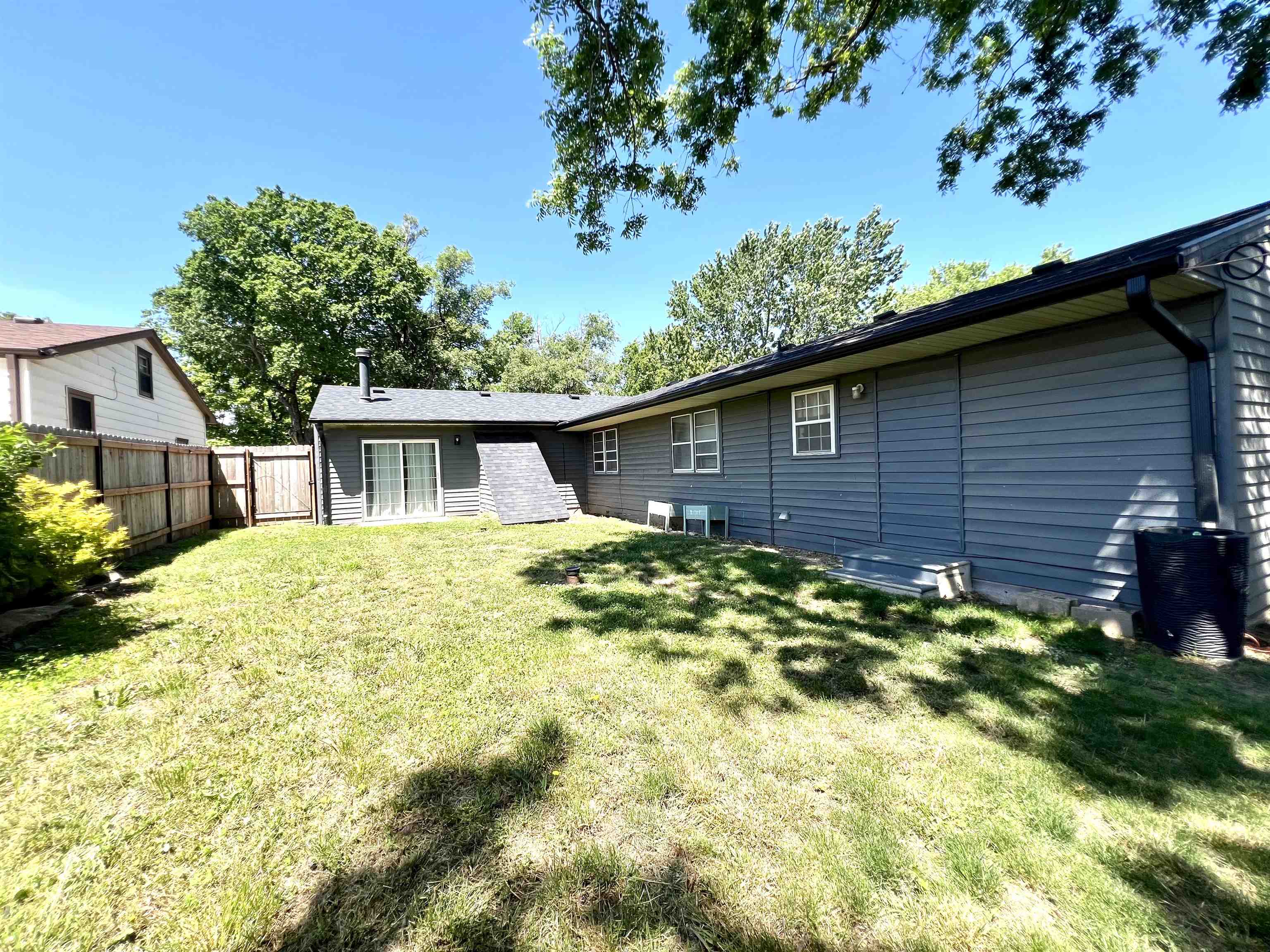 1124 N 7th Arkansas City KS 67005