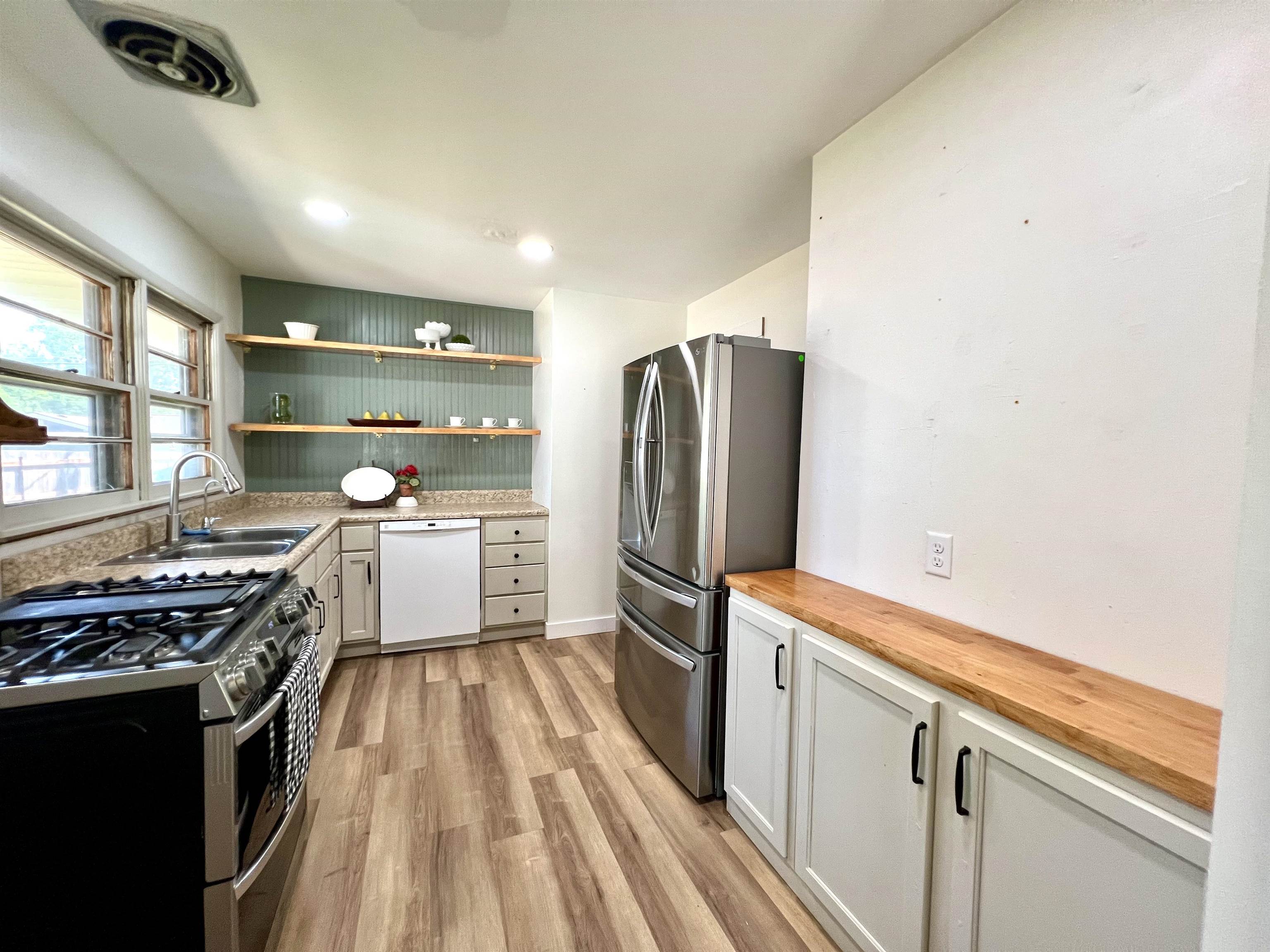 1124 N 7th Arkansas City KS 67005