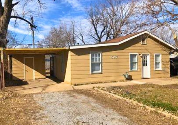 527 S Leonine Road Wichita KS 67213