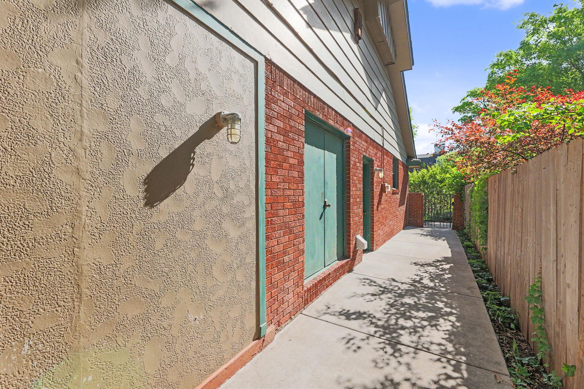 319 N Belmont Avenue Wichita KS 67208