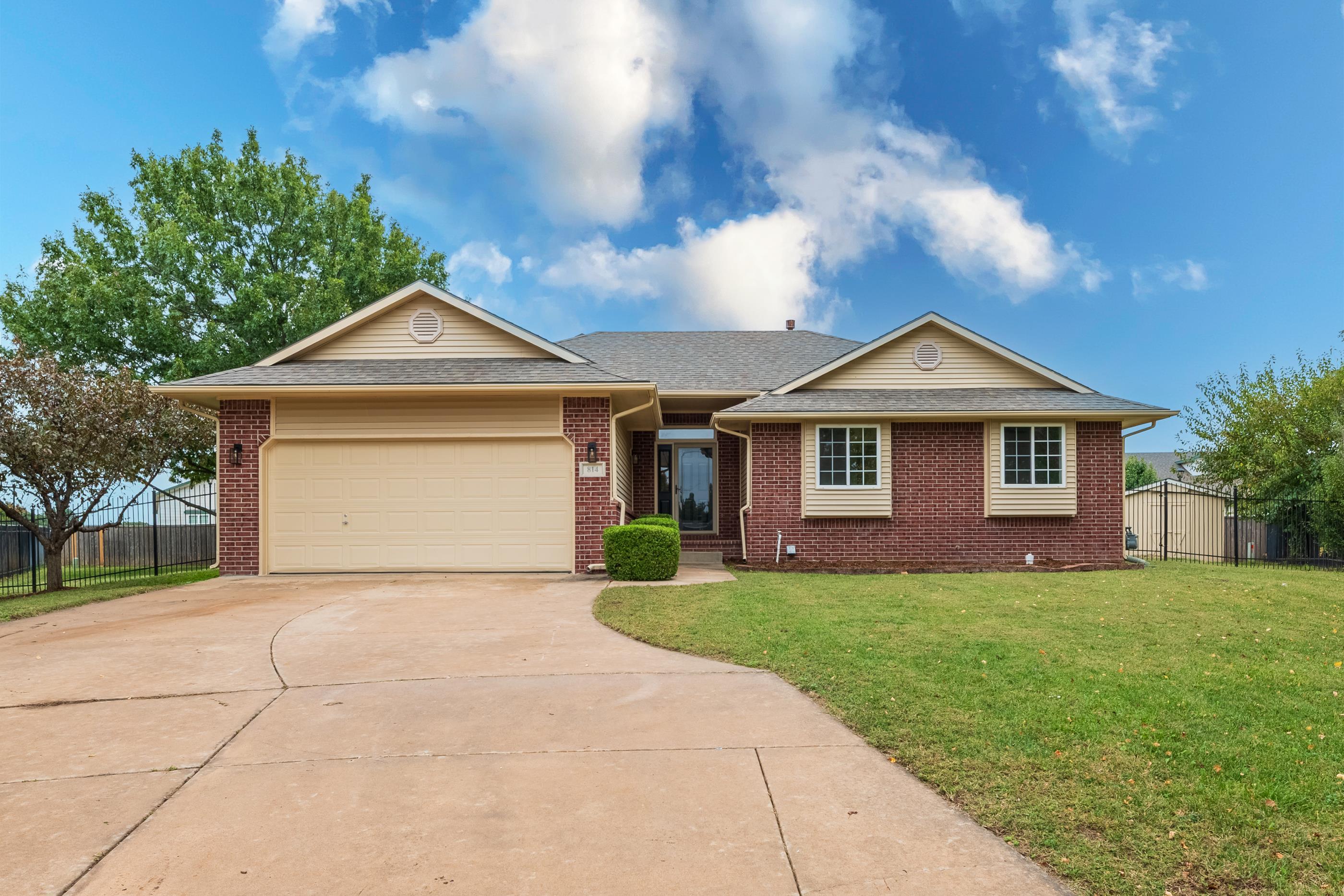 814 Rushwood Court Augusta KS 67010