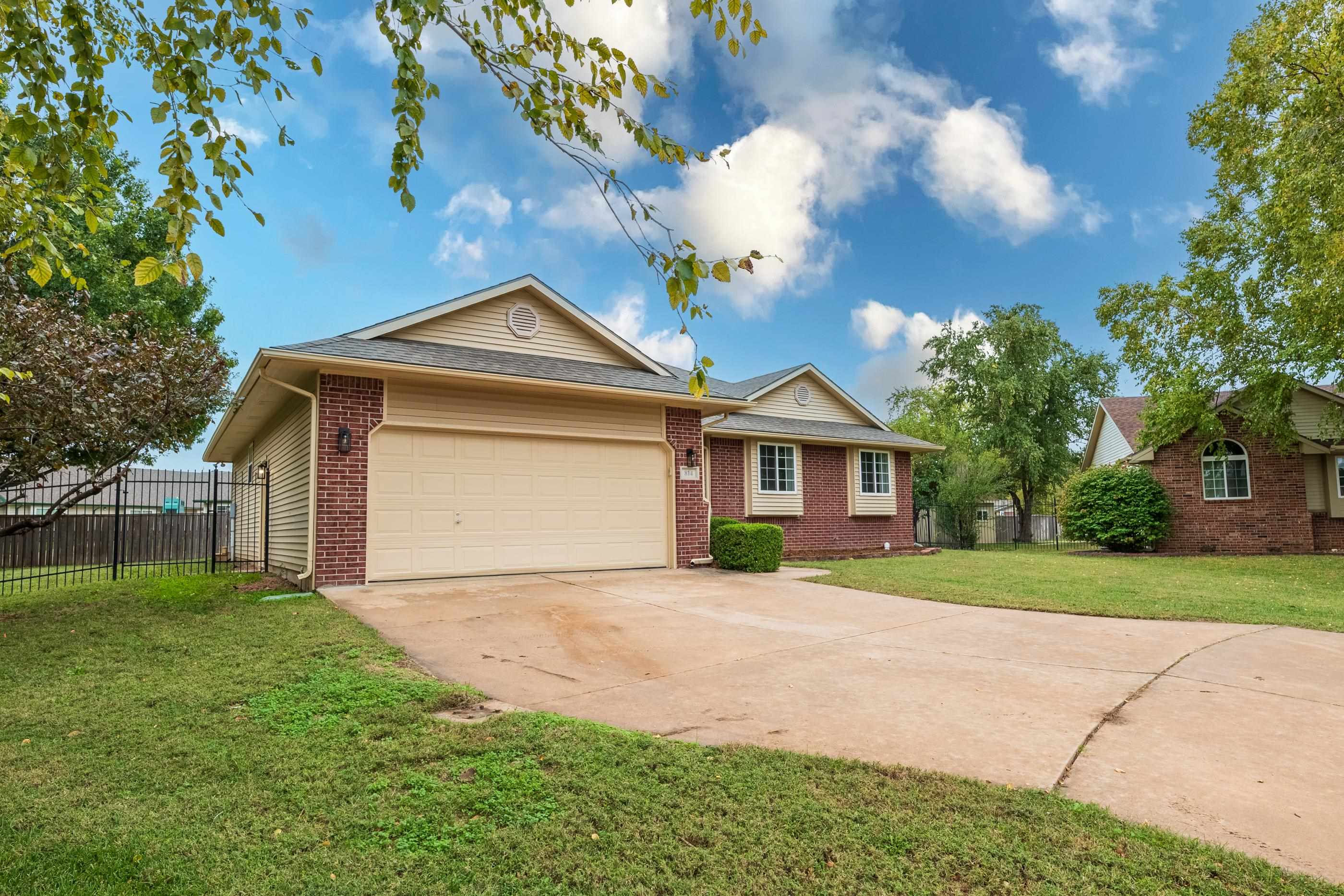 814 Rushwood Court Augusta KS 67010