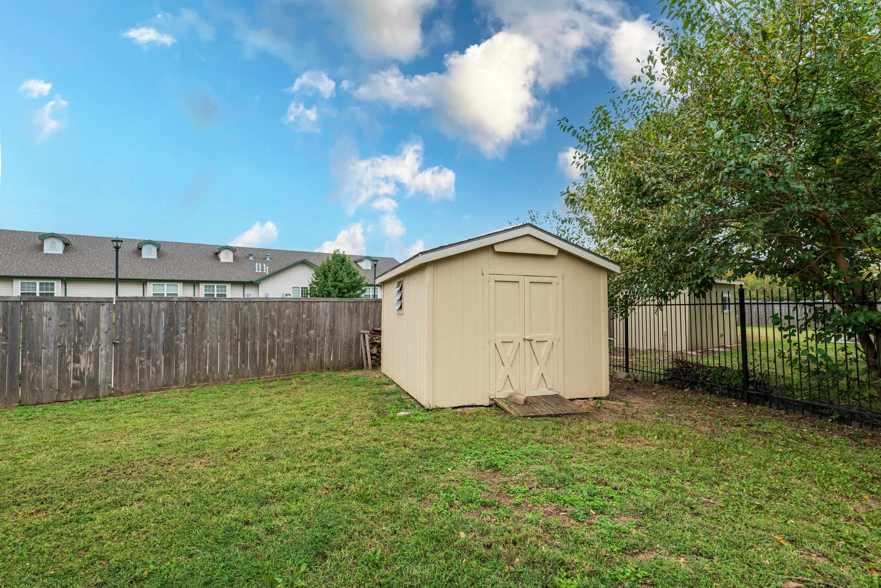 814 Rushwood Court Augusta KS 67010