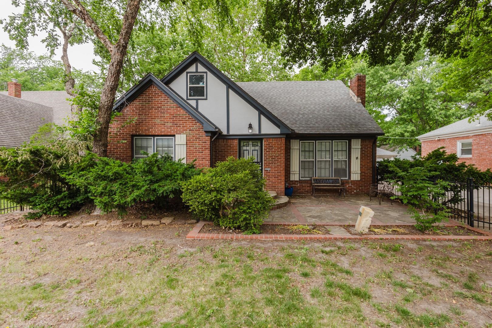 145 N Old Manor Wichita KS 67208
