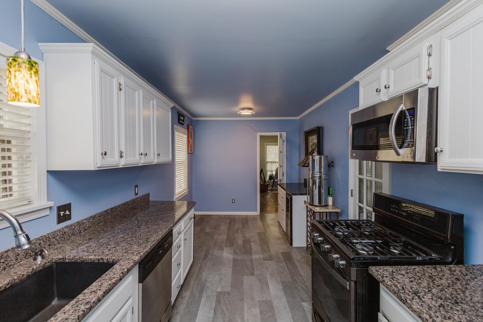 145 N Old Manor Wichita KS 67208