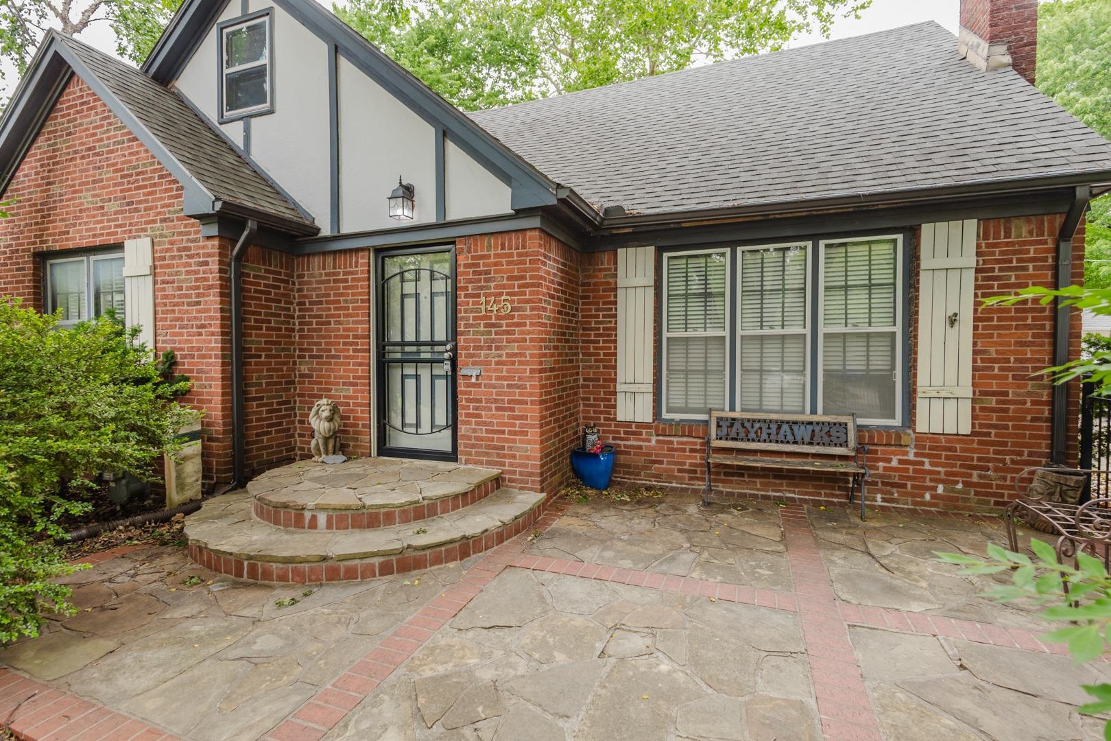 145 N Old Manor Wichita KS 67208