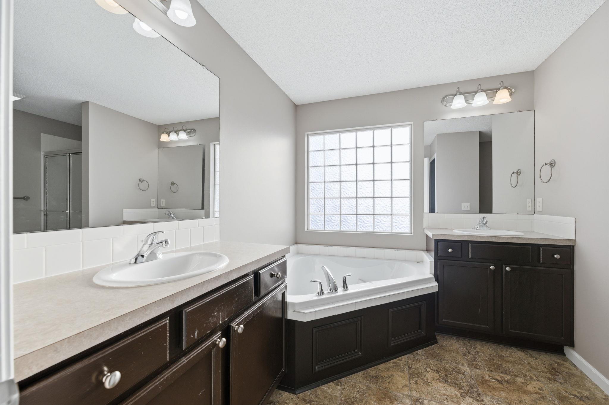 2030 E Brookstone Street Derby KS 67037