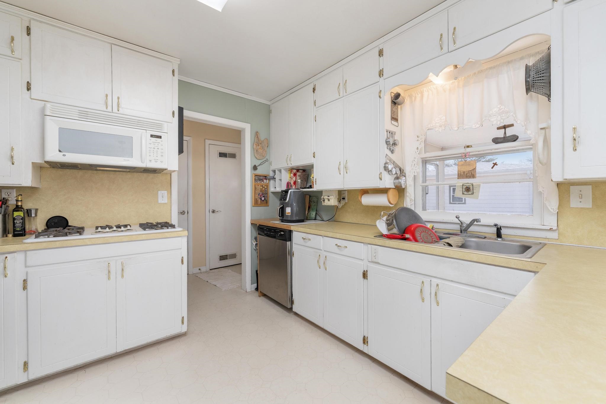 1912 Walnut Street Harper KS 67058