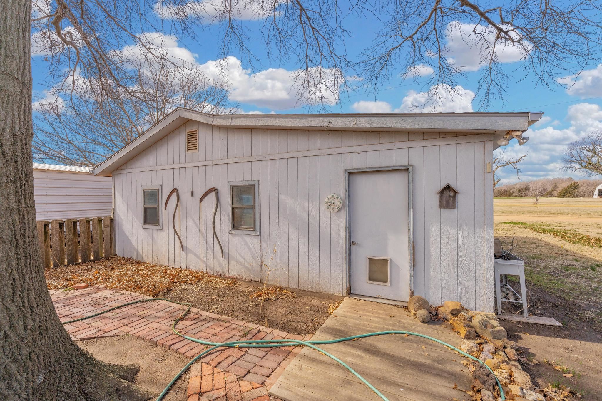 1912 Walnut Street Harper KS 67058