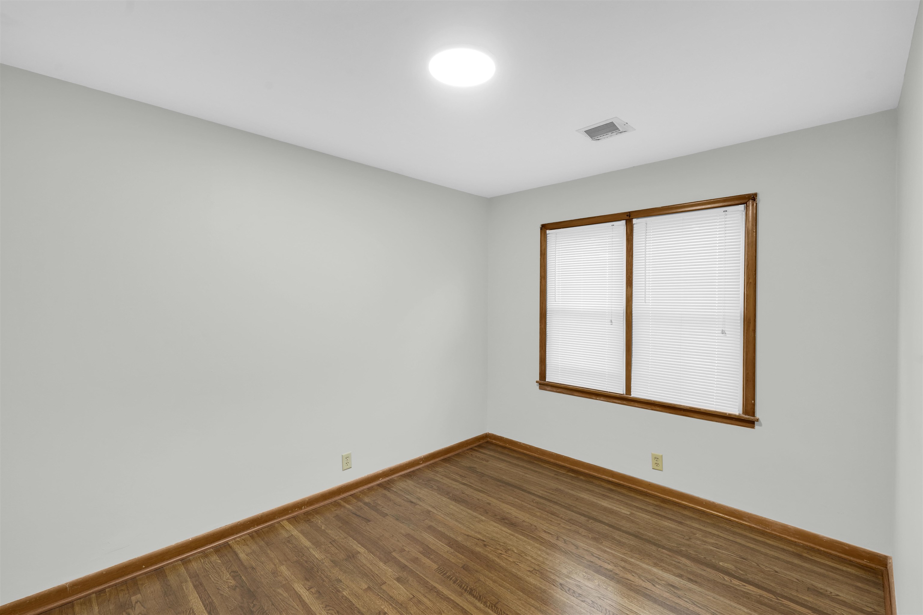 1808 W Dallas Street Wichita KS 67217