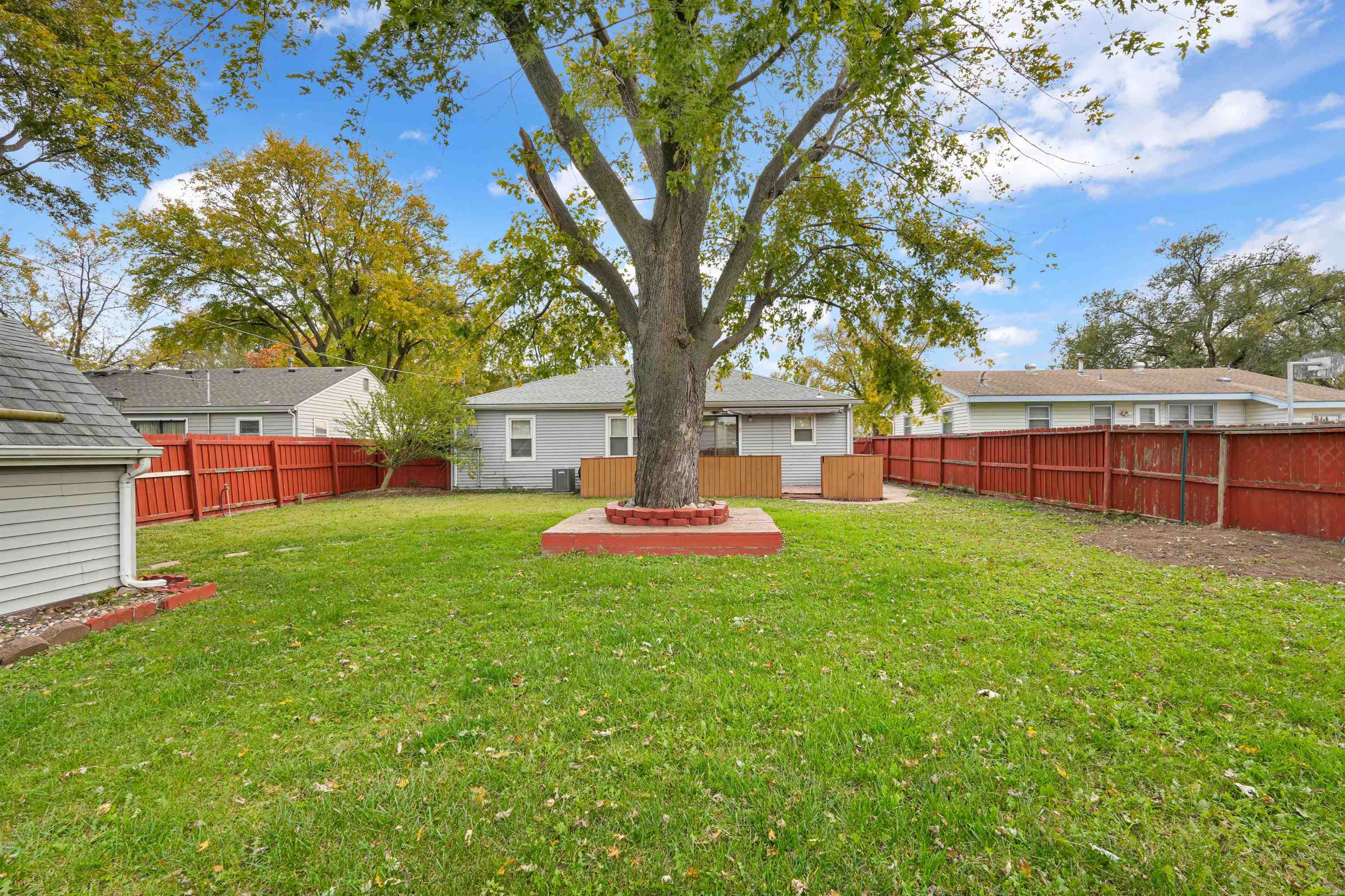 1808 W Dallas Street Wichita KS 67217