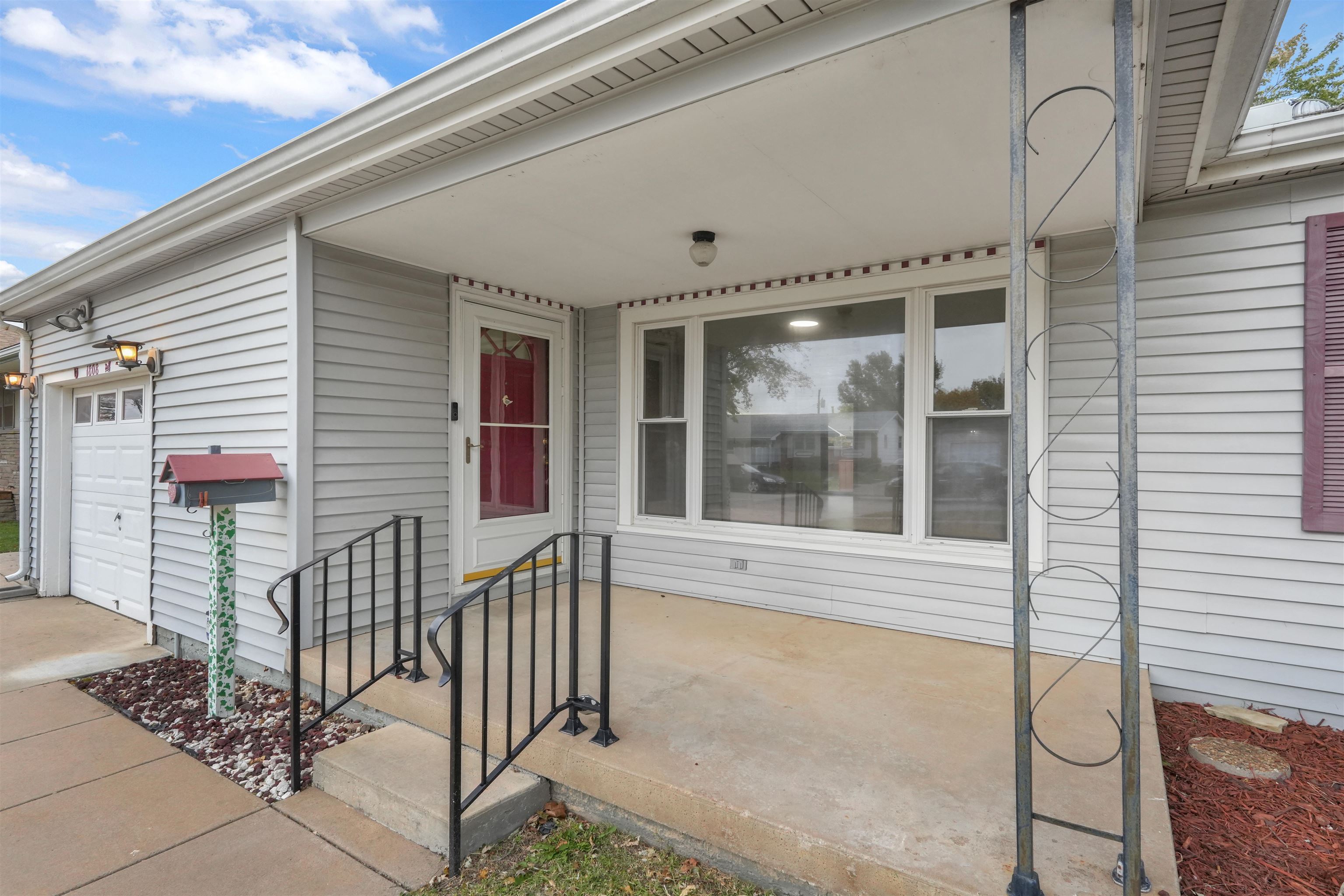 1808 W Dallas Street Wichita KS 67217