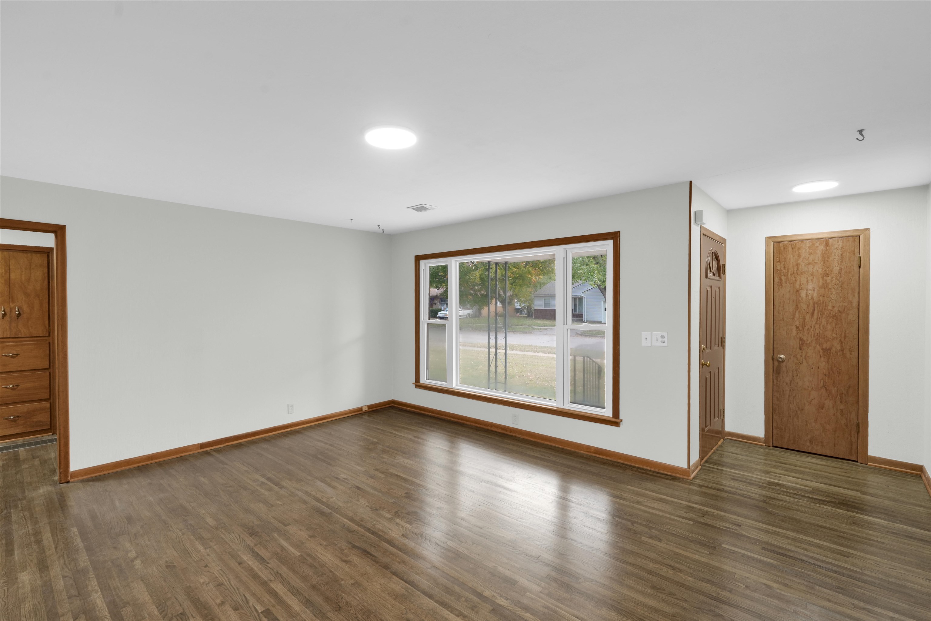 1808 W Dallas Street Wichita KS 67217